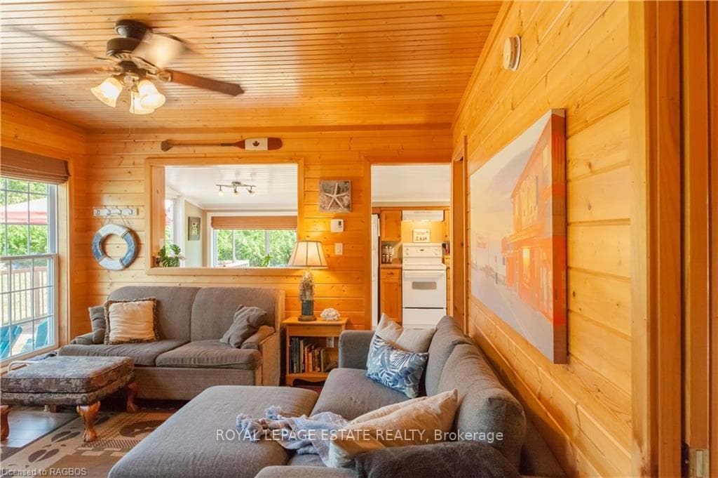 14 KITCHENER Street photo 14