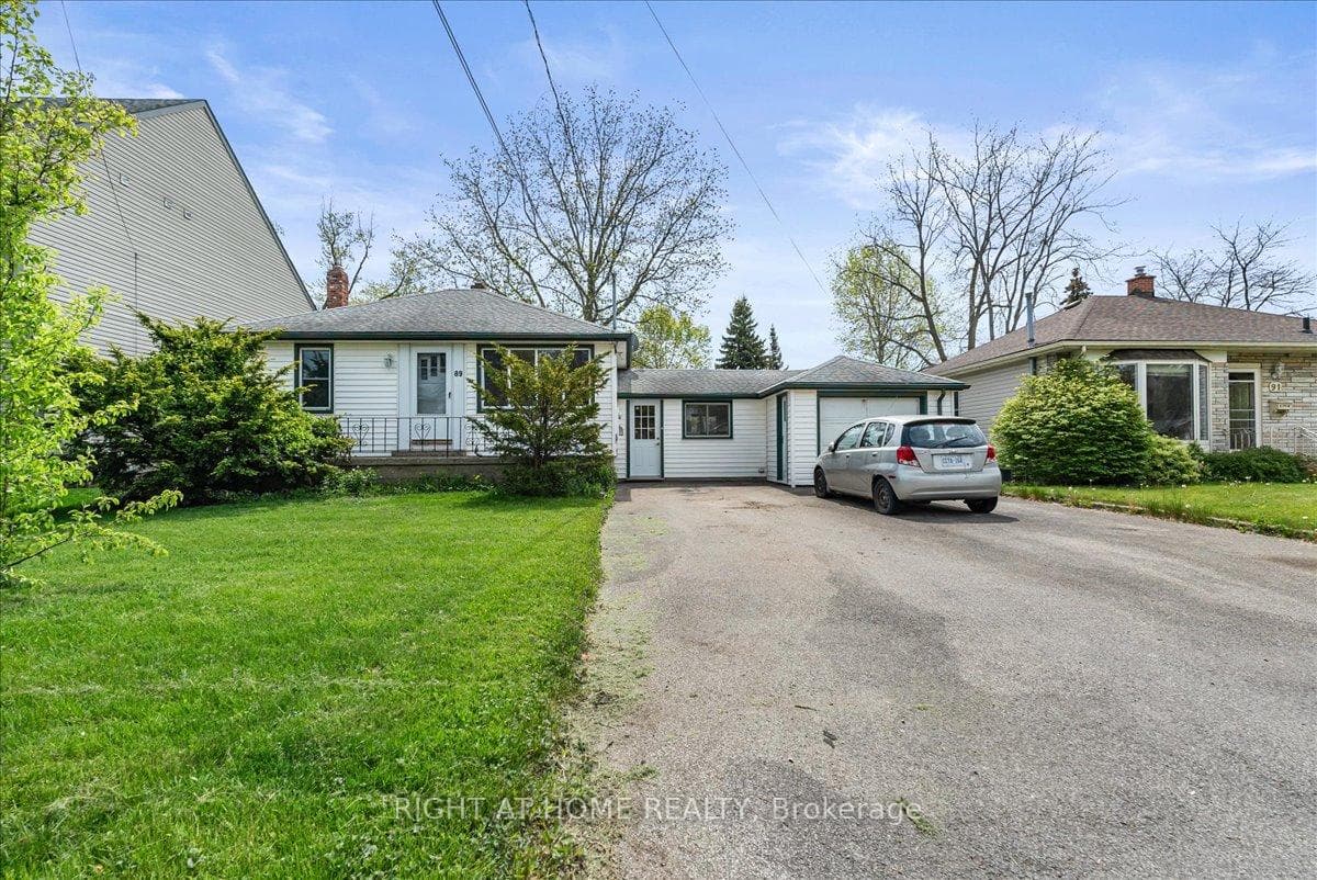 89 Bayview Drive photo 2