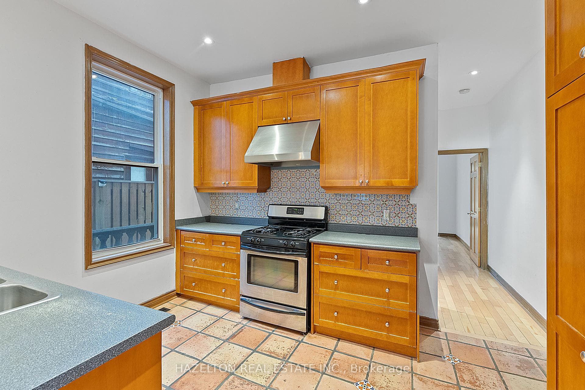 13 Fennings Street Unit Main photo 12