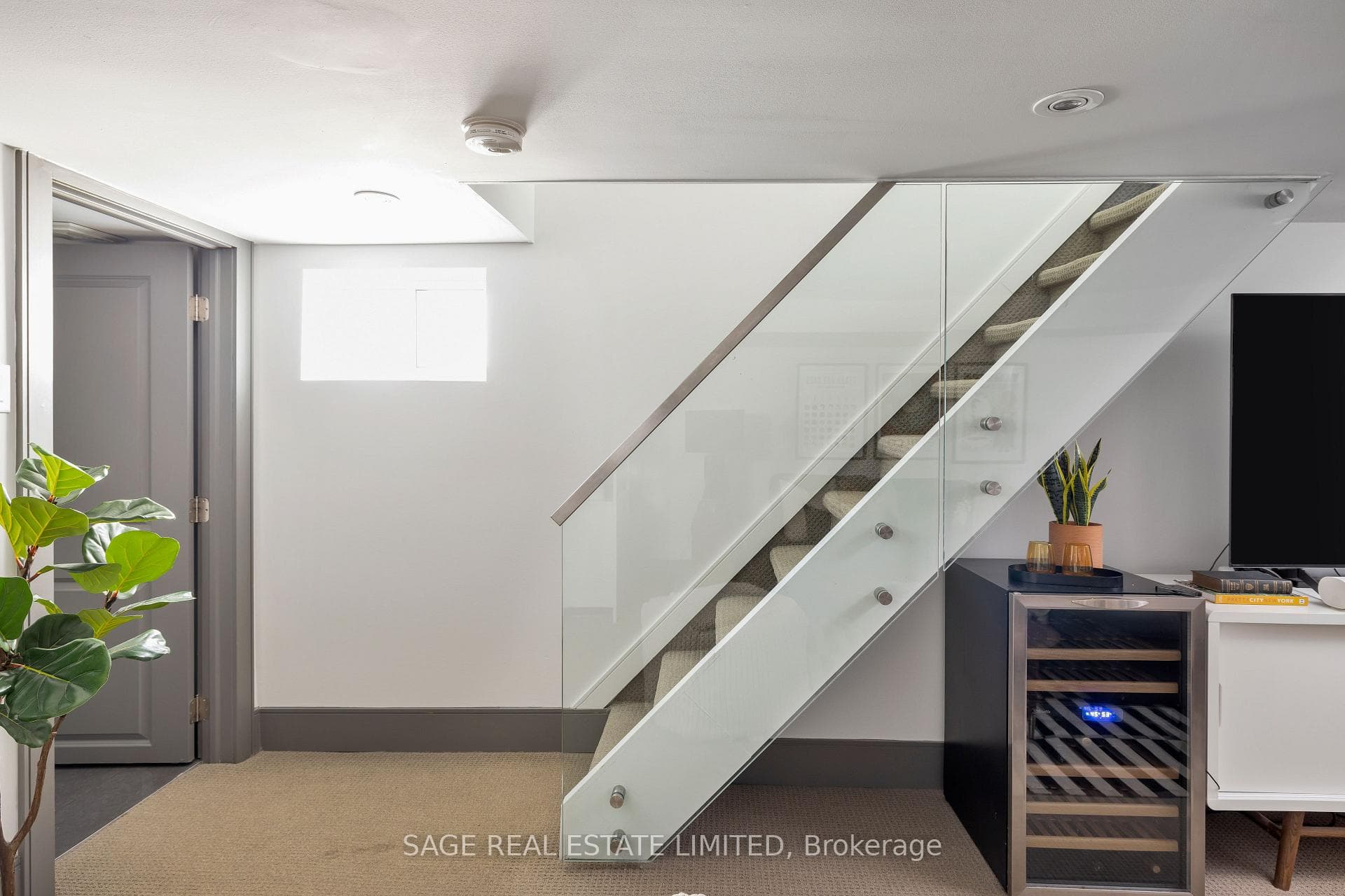 263 Coleridge Avenue photo 27