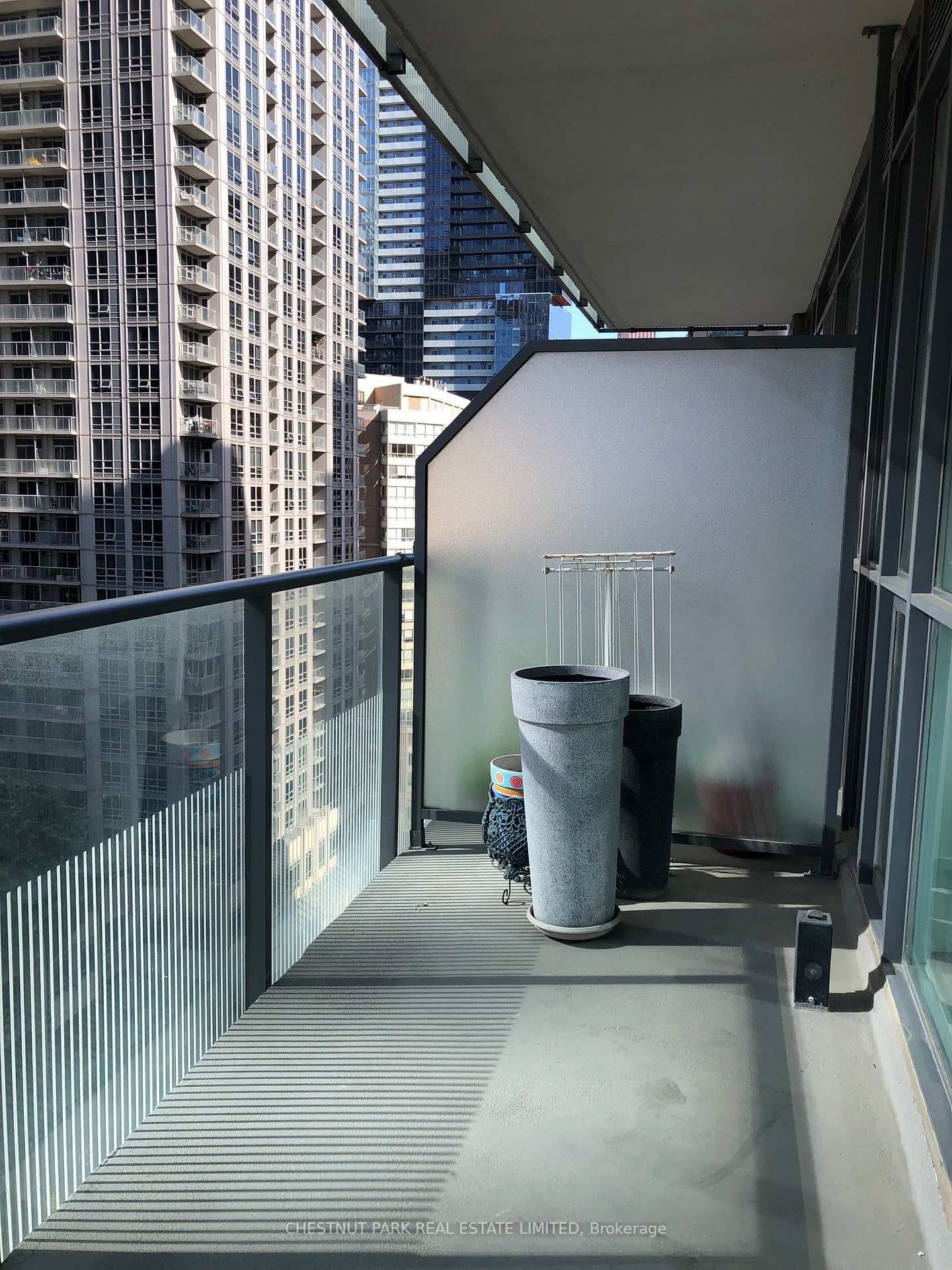 770 Bay Street Unit 1404 photo 10
