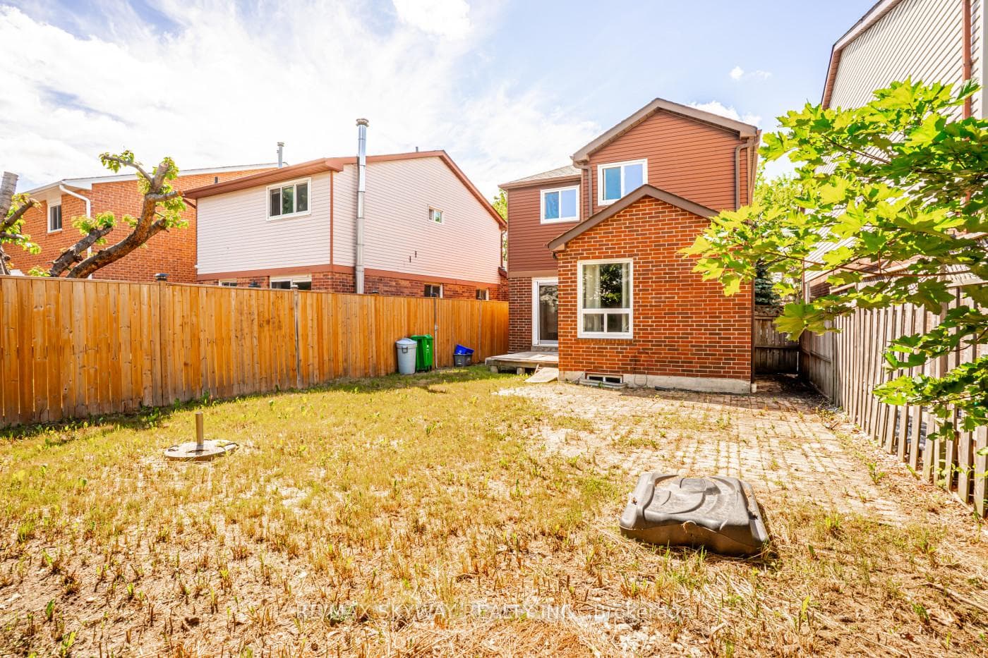 15 Cresswell Drive photo 34