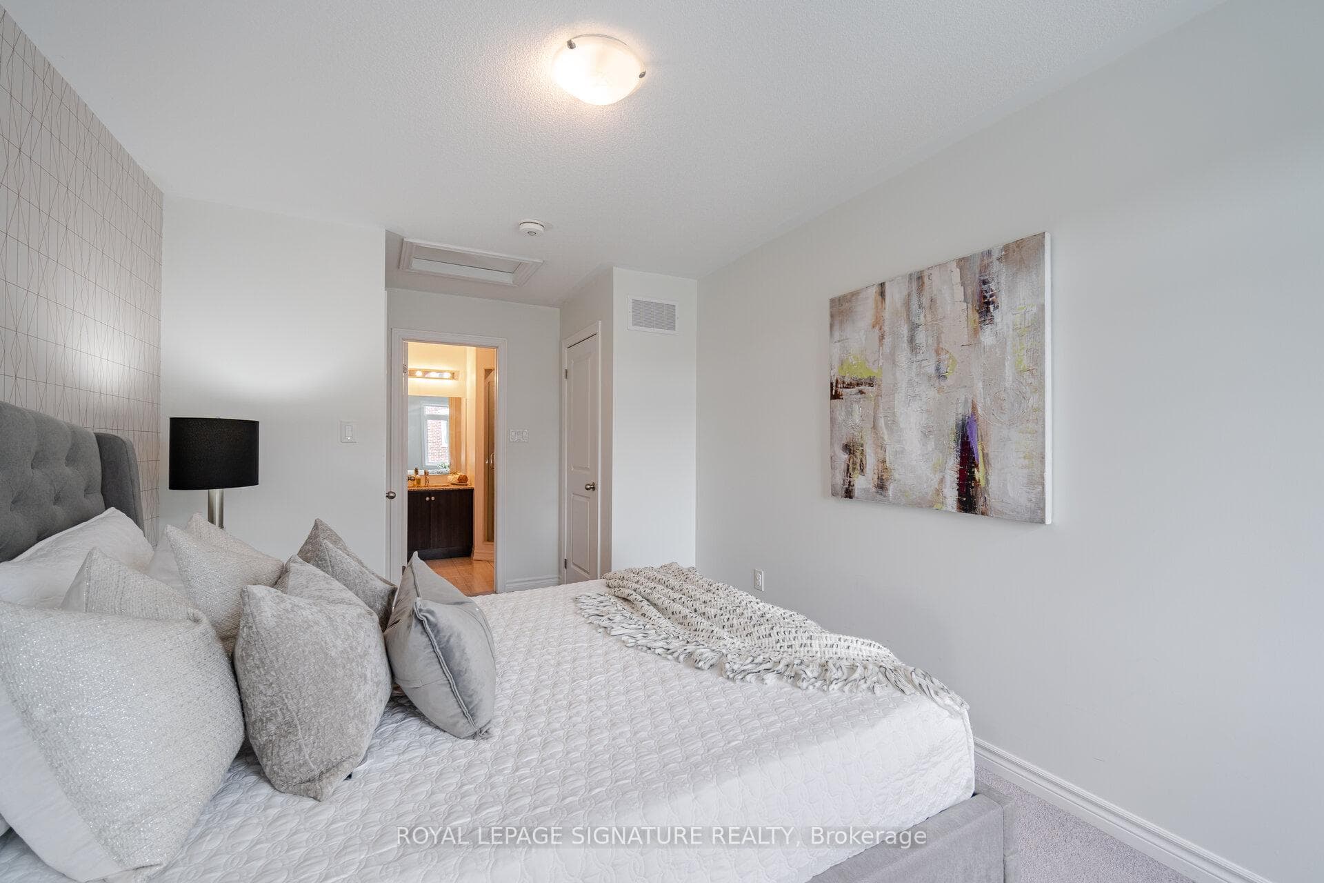 2539 Boston Glen Unit 21 photo 28