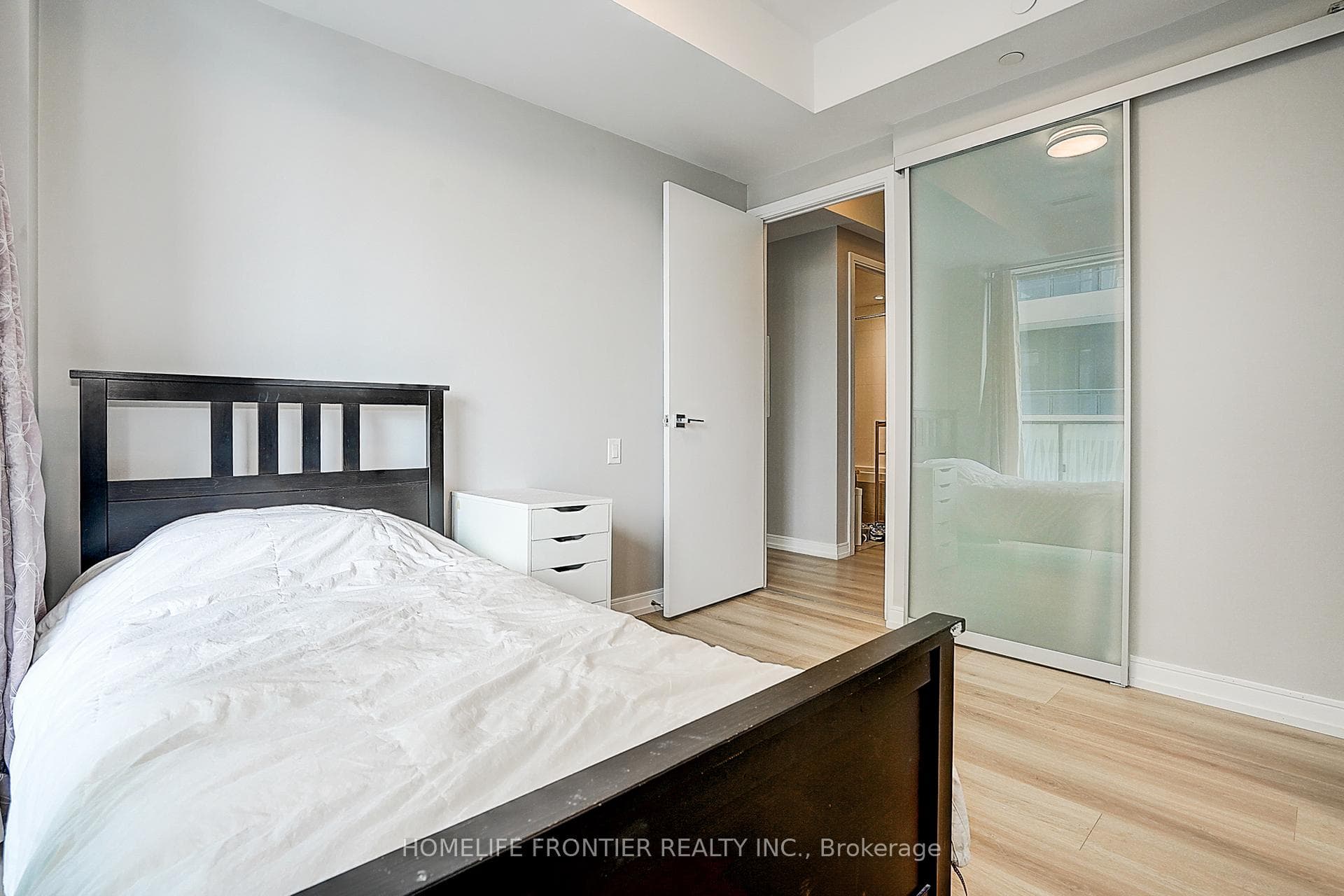 42 Charles Street Unit 2207 photo 17