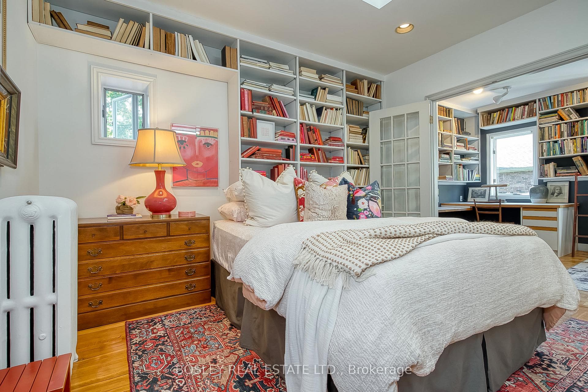 76 Evans Avenue photo 19
