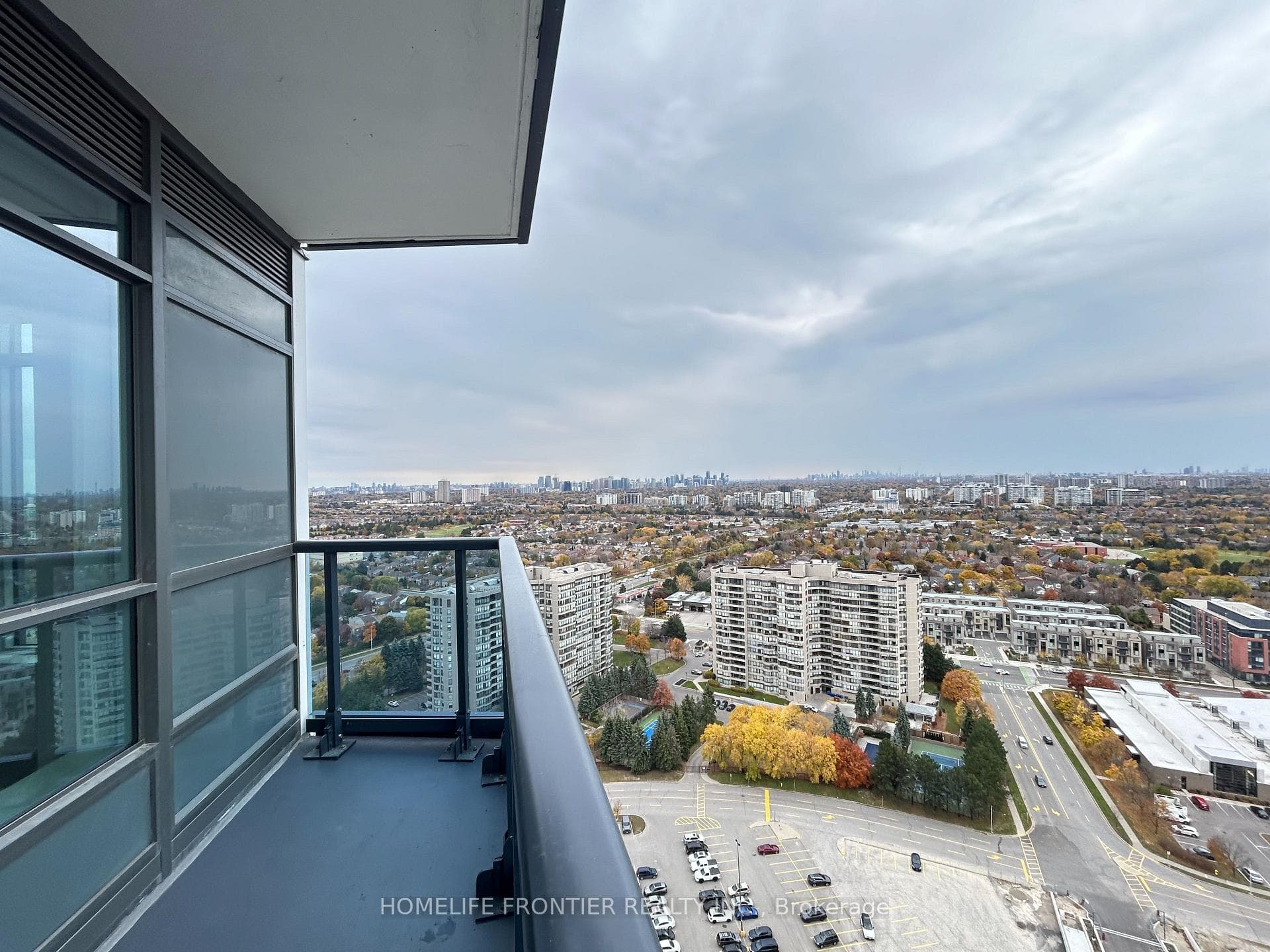 50 Upper Mall Way Unit 2702B photo 22