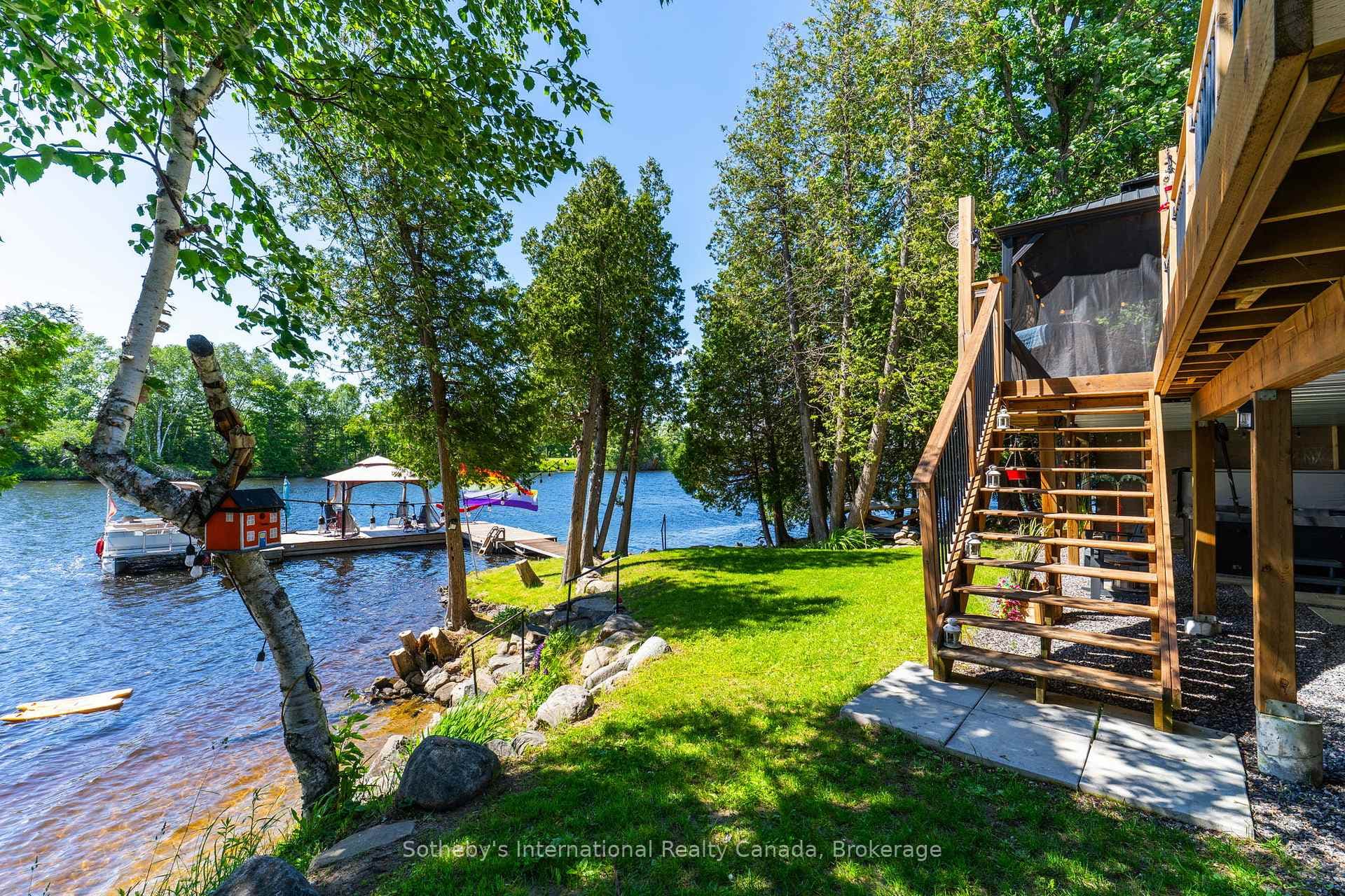8 Lakeview Crescent photo 39