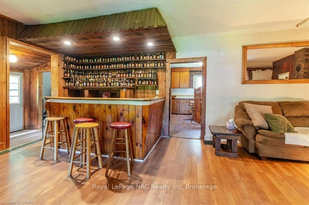 382 Beach Boulevard photo 21