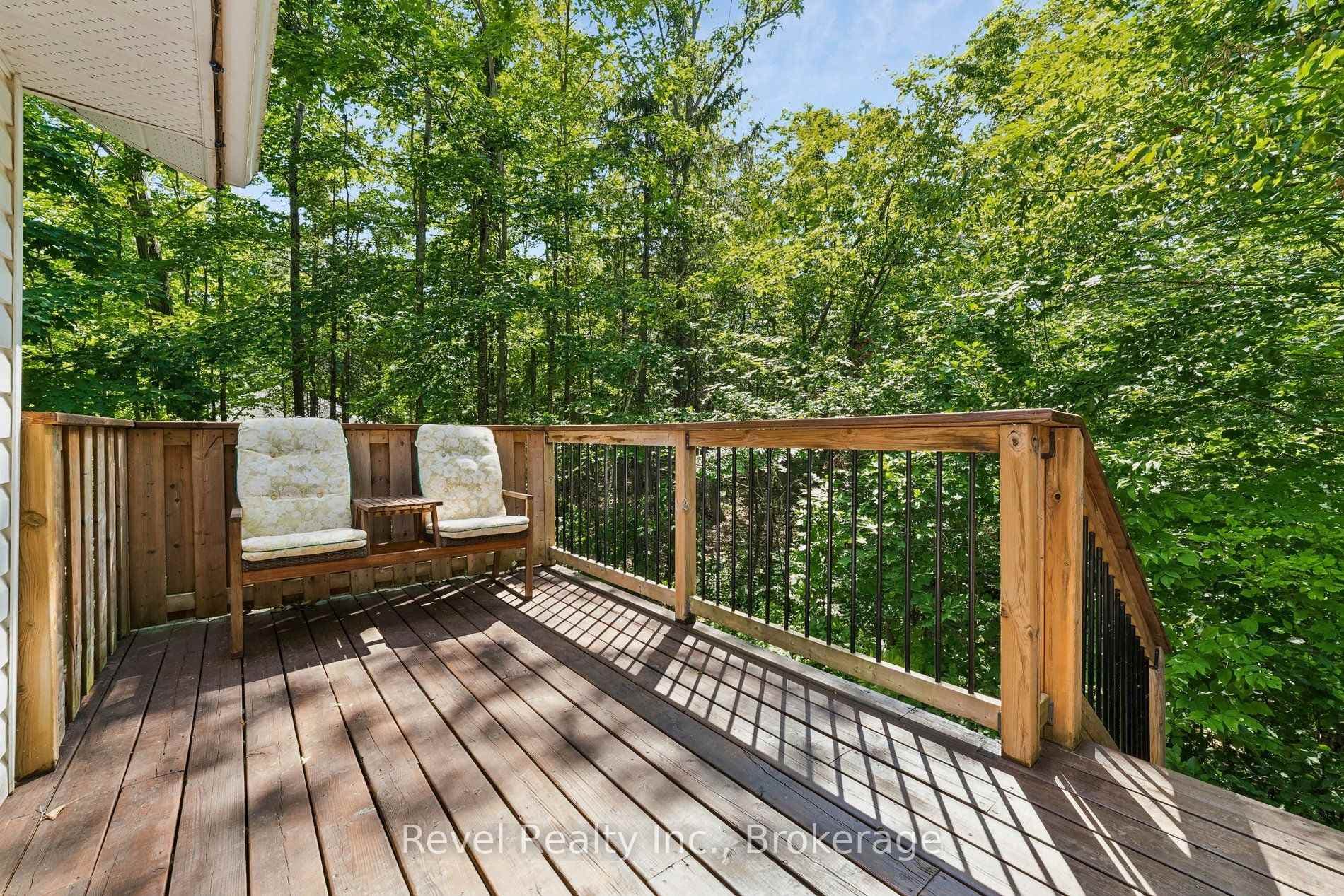 18 Bessie Avenue photo 38