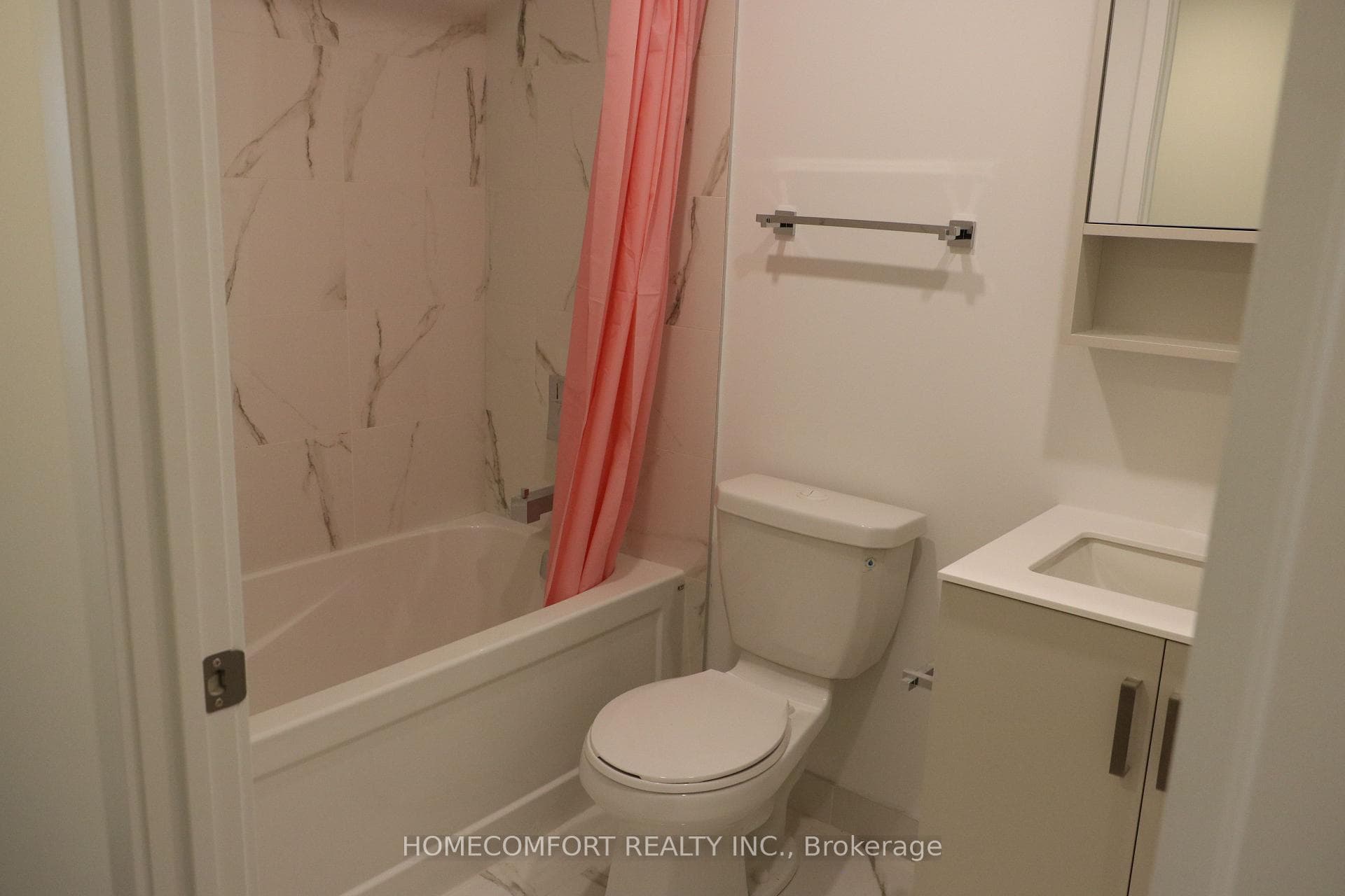88 Queen Street Unit 3709 photo 15