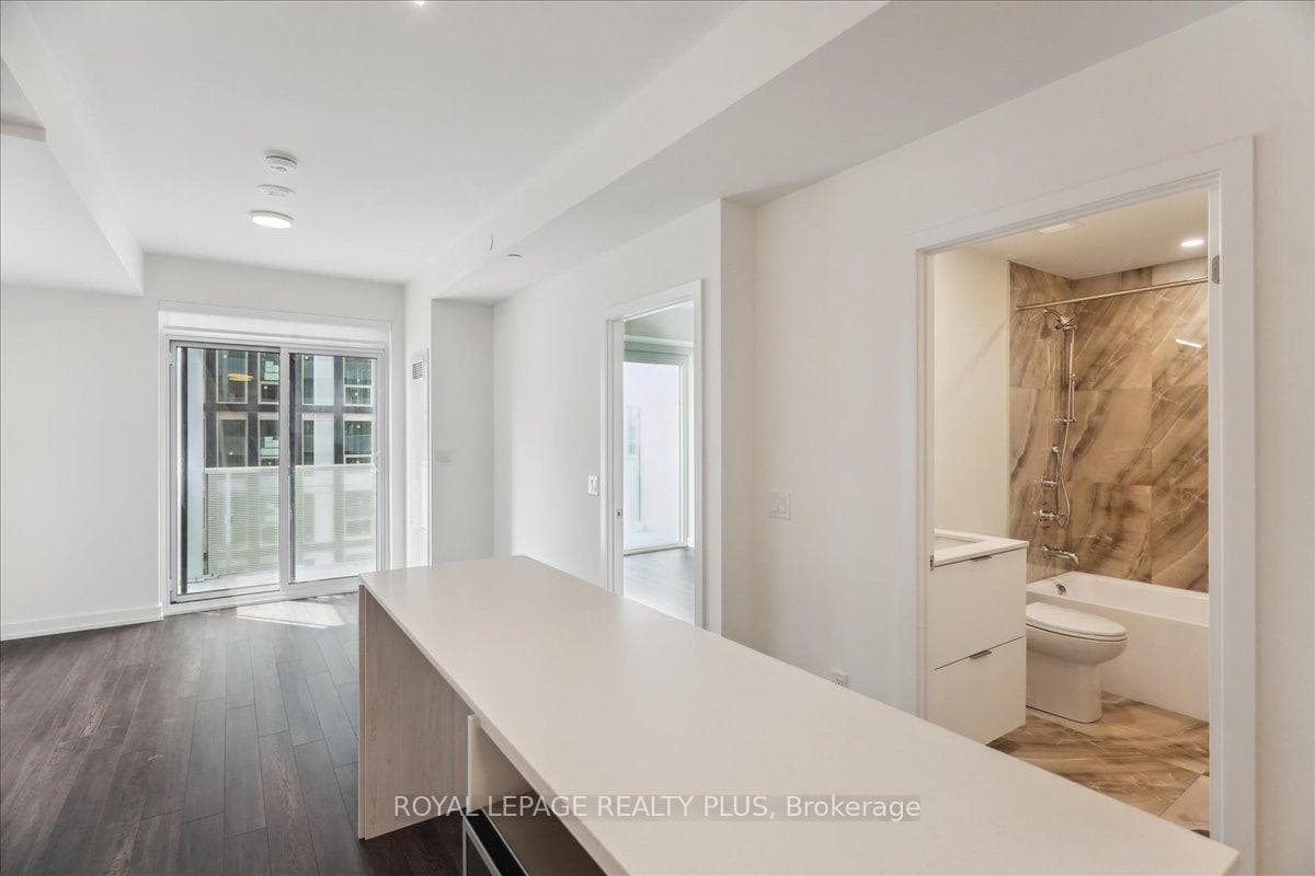 89 Church Street Unit 2702 photo 20