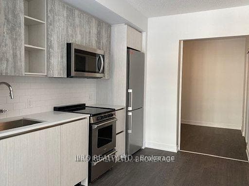 251 Manitoba Street Unit 312 photo 21