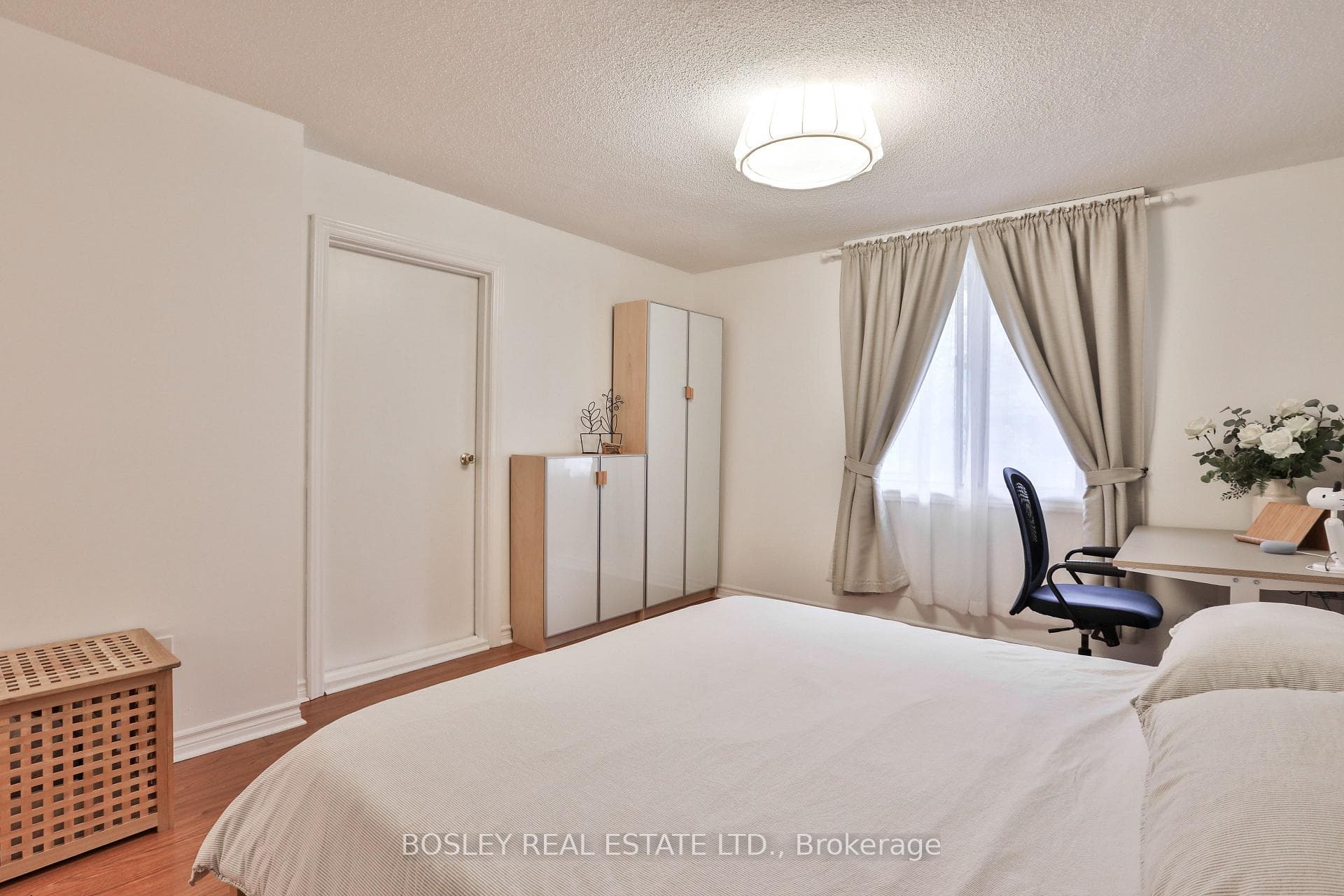 1250 Mississauga Valley Boulevard Unit 4 photo 21