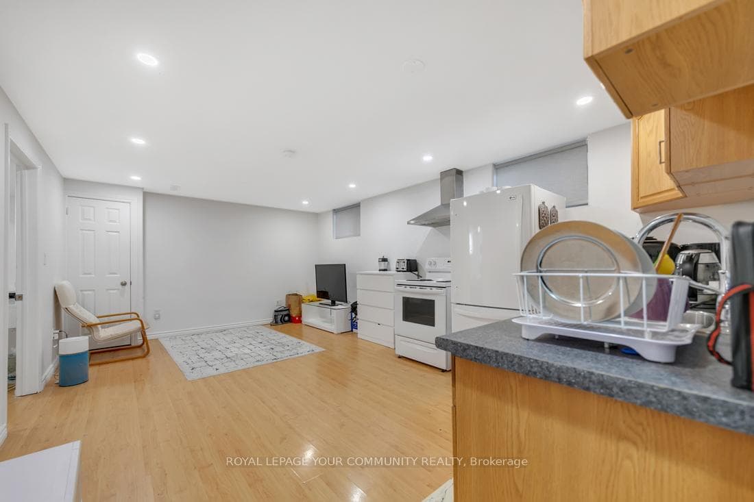93 Aurora Heights Drive photo 21