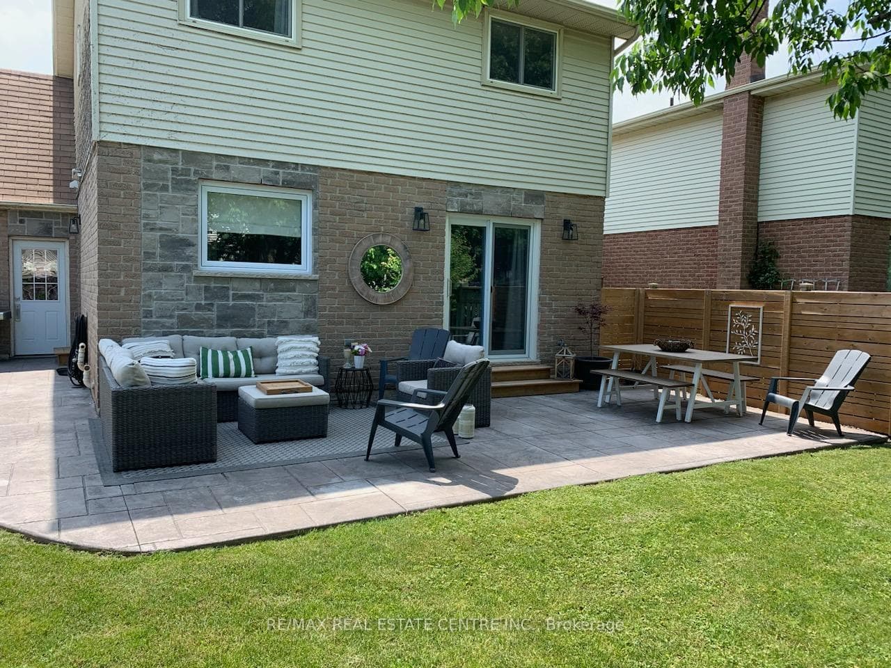 111 Chalmers Street photo 36