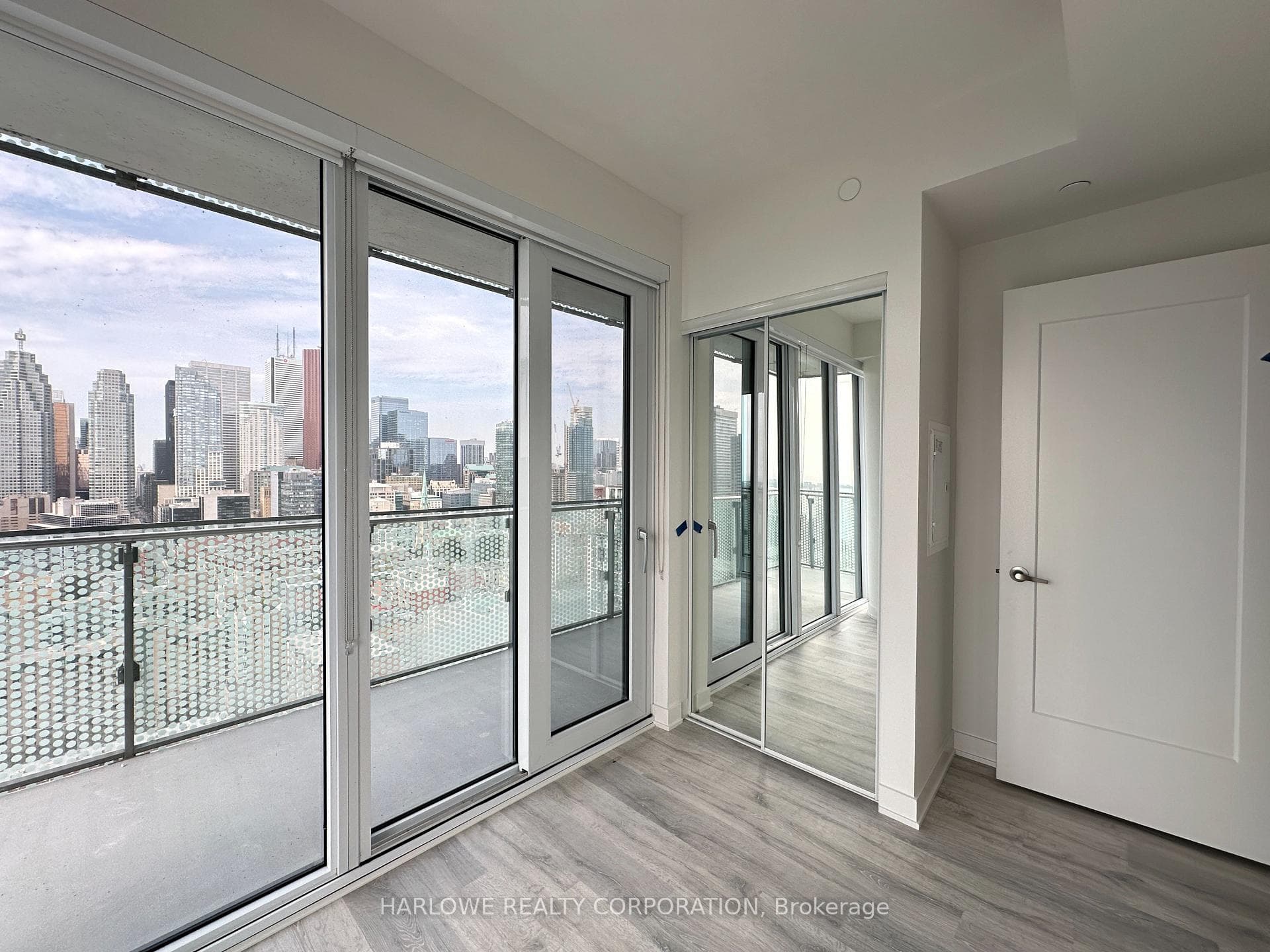 135 Lower Sherbourne Street Unit LPH2927 photo 11