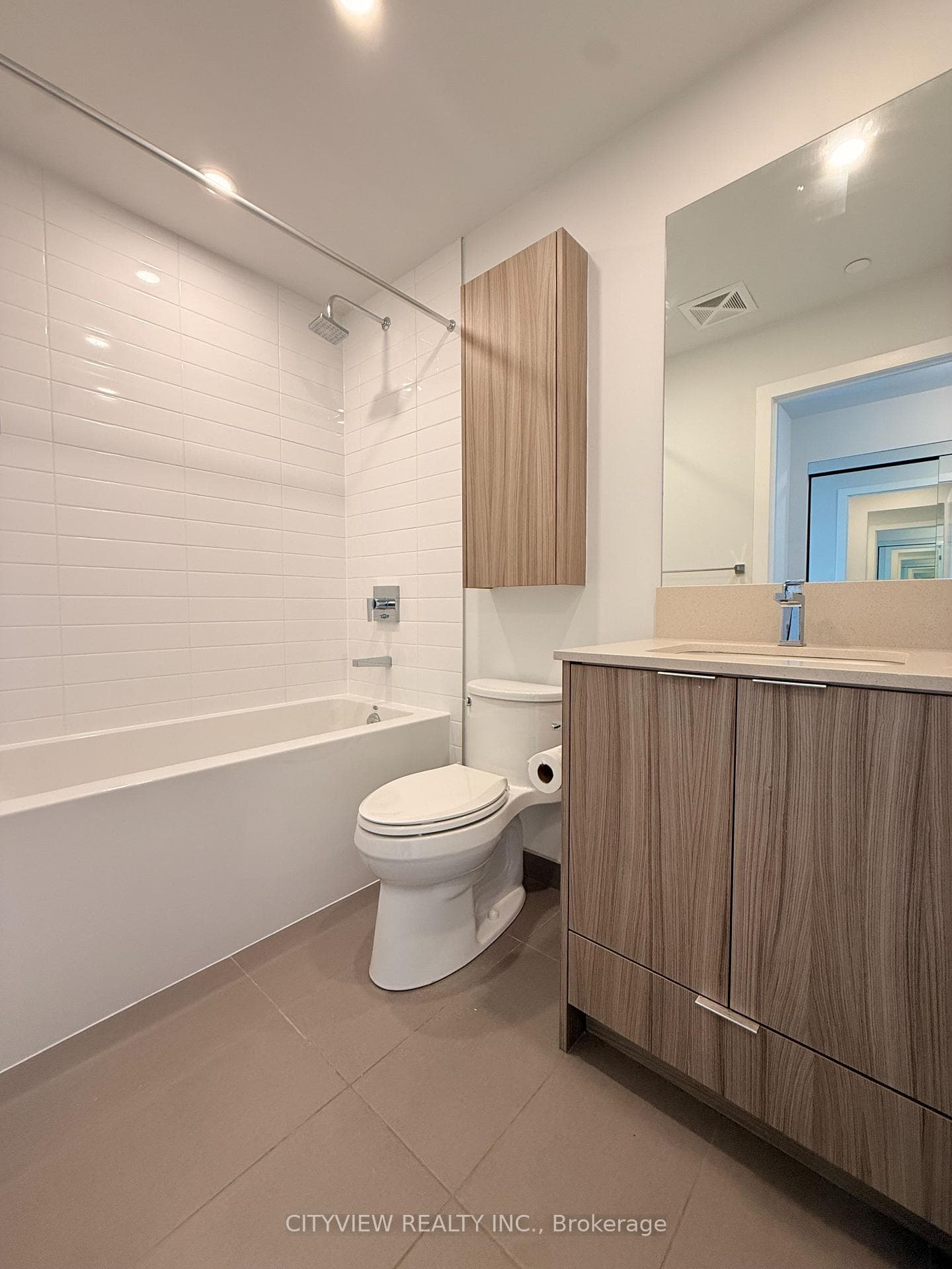 430 Square One Drive Unit 3904 photo 3