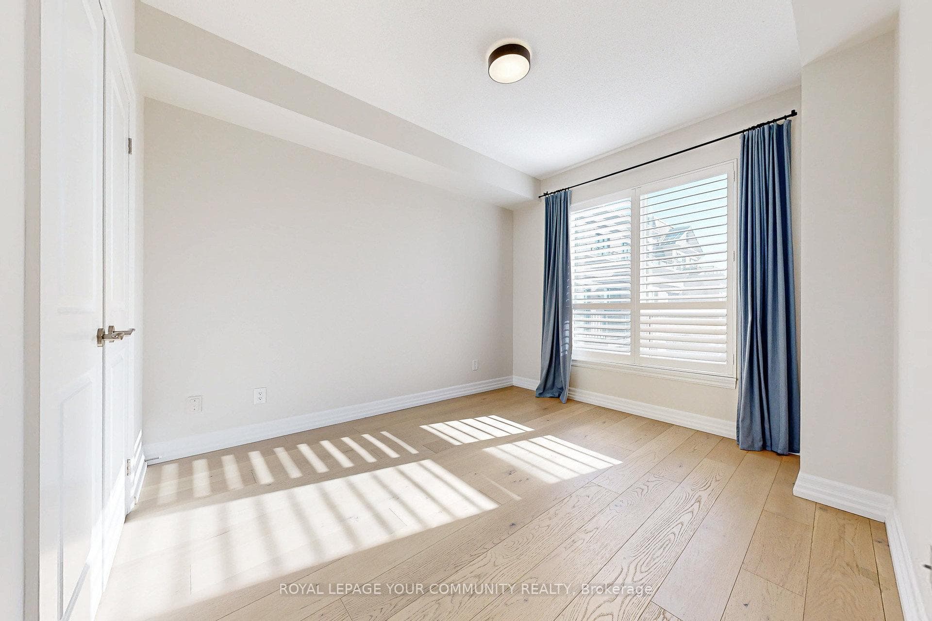 180 John West Way Unit 403 photo 21