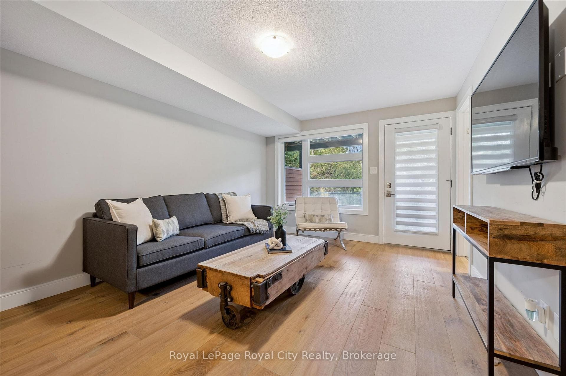 60 Arkell Road Unit 83 photo 32