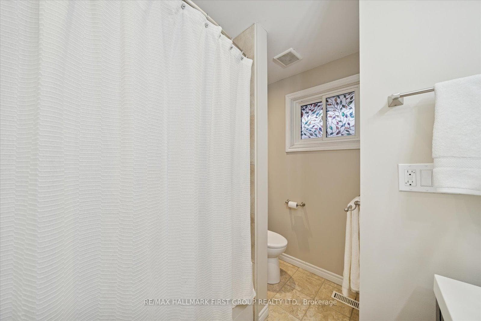 553 Harmony Road photo 20