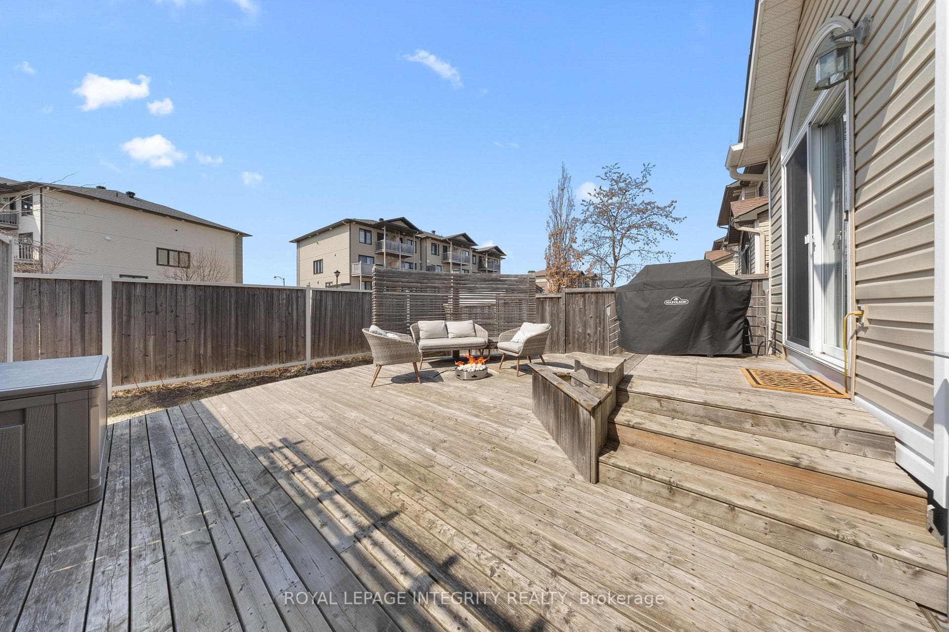 356 Ravenswood Way photo 34