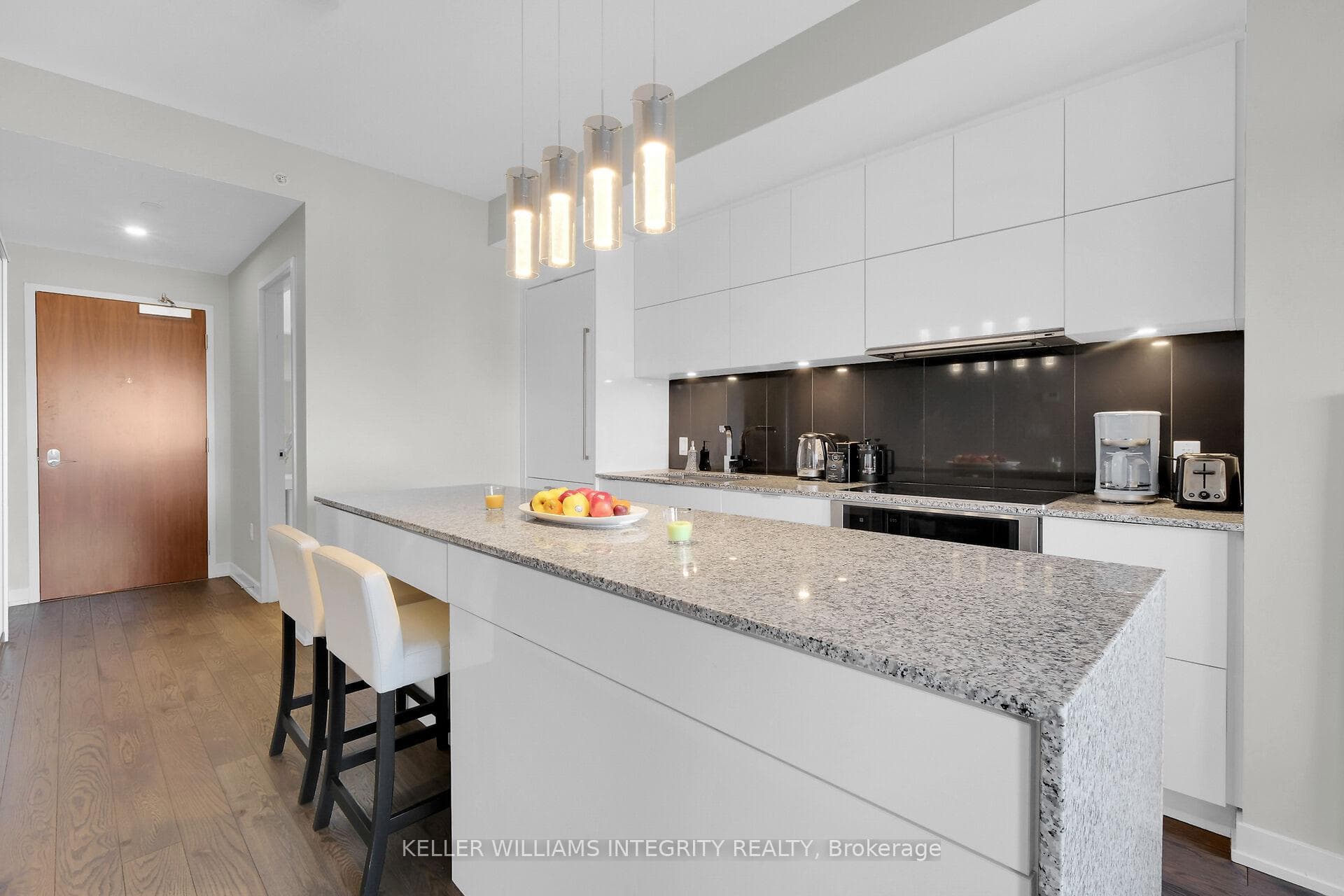 101 Queen Street Unit 806 photo 7