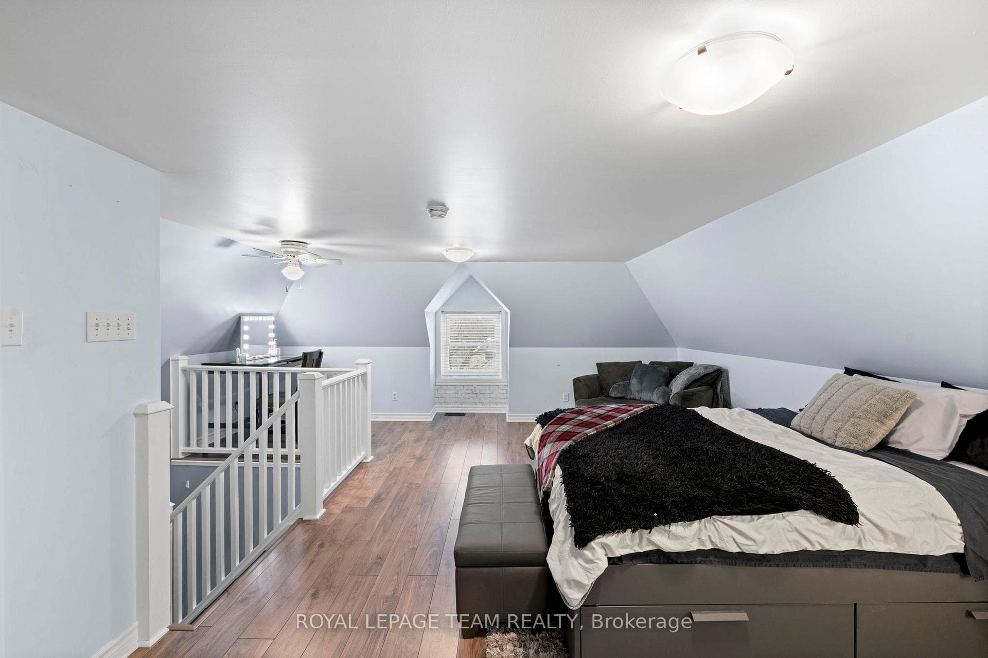 5529 Lion Street photo 34