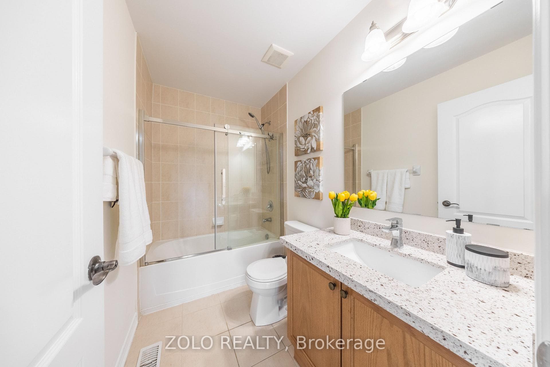 139 Beechborough Crescent photo 24