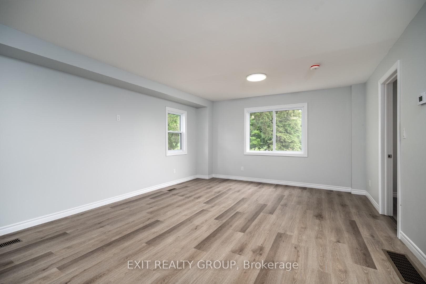 169 East Hungerford Road photo 14