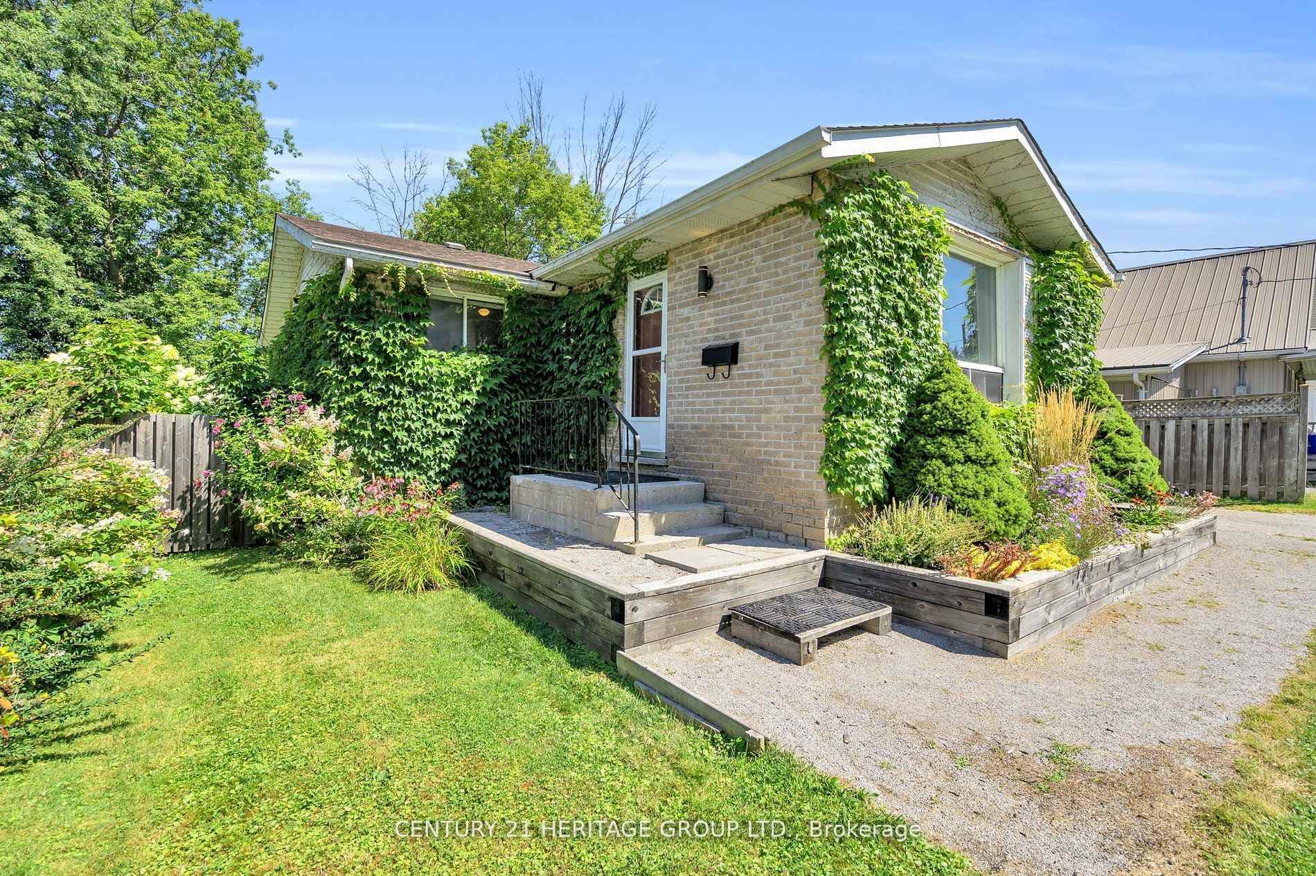324 Hollywood Drive photo 5