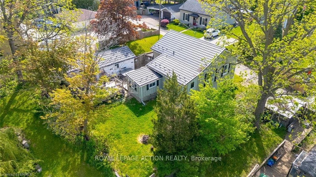9 Keeton Lane photo 43