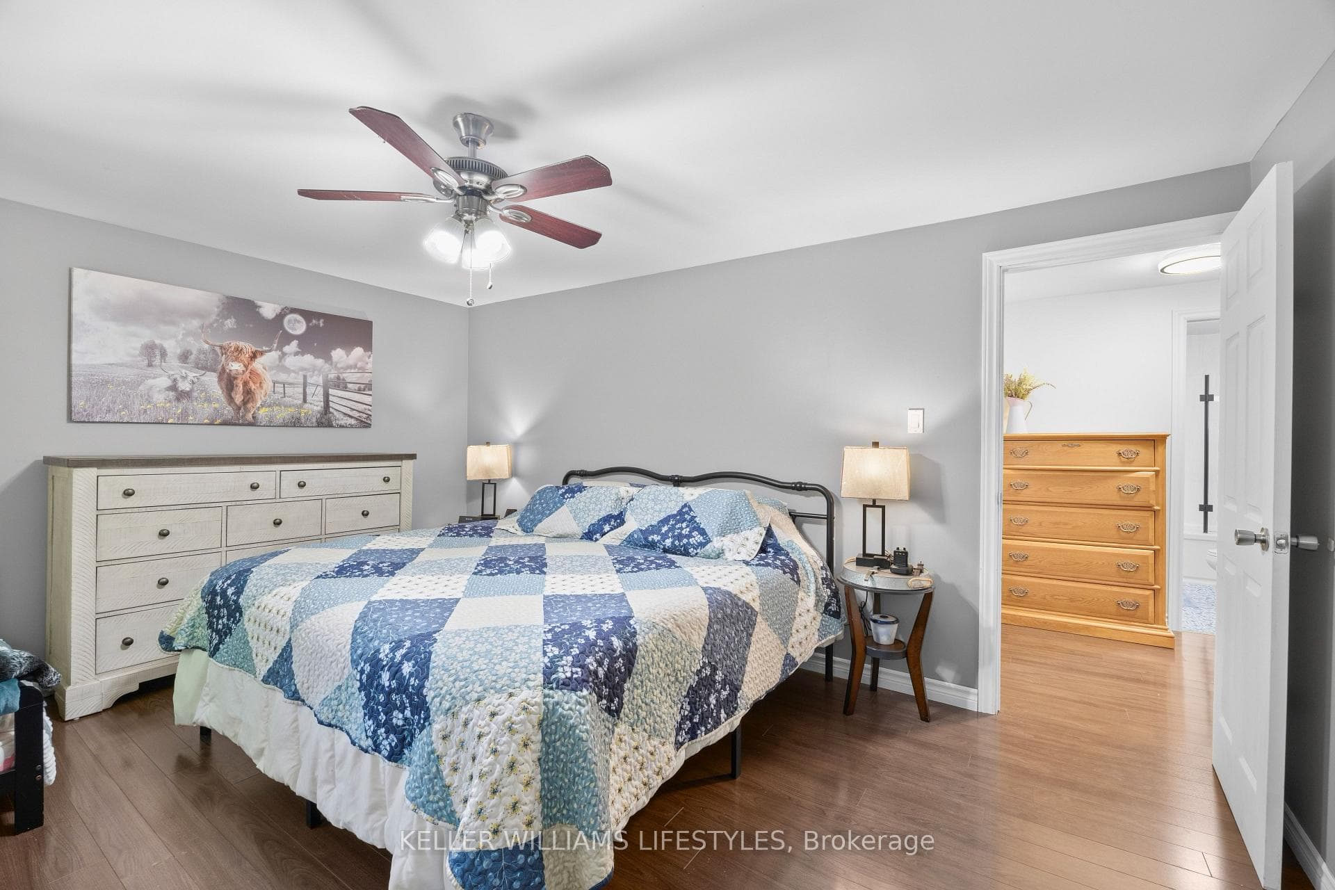 219 Dundas Street photo 26