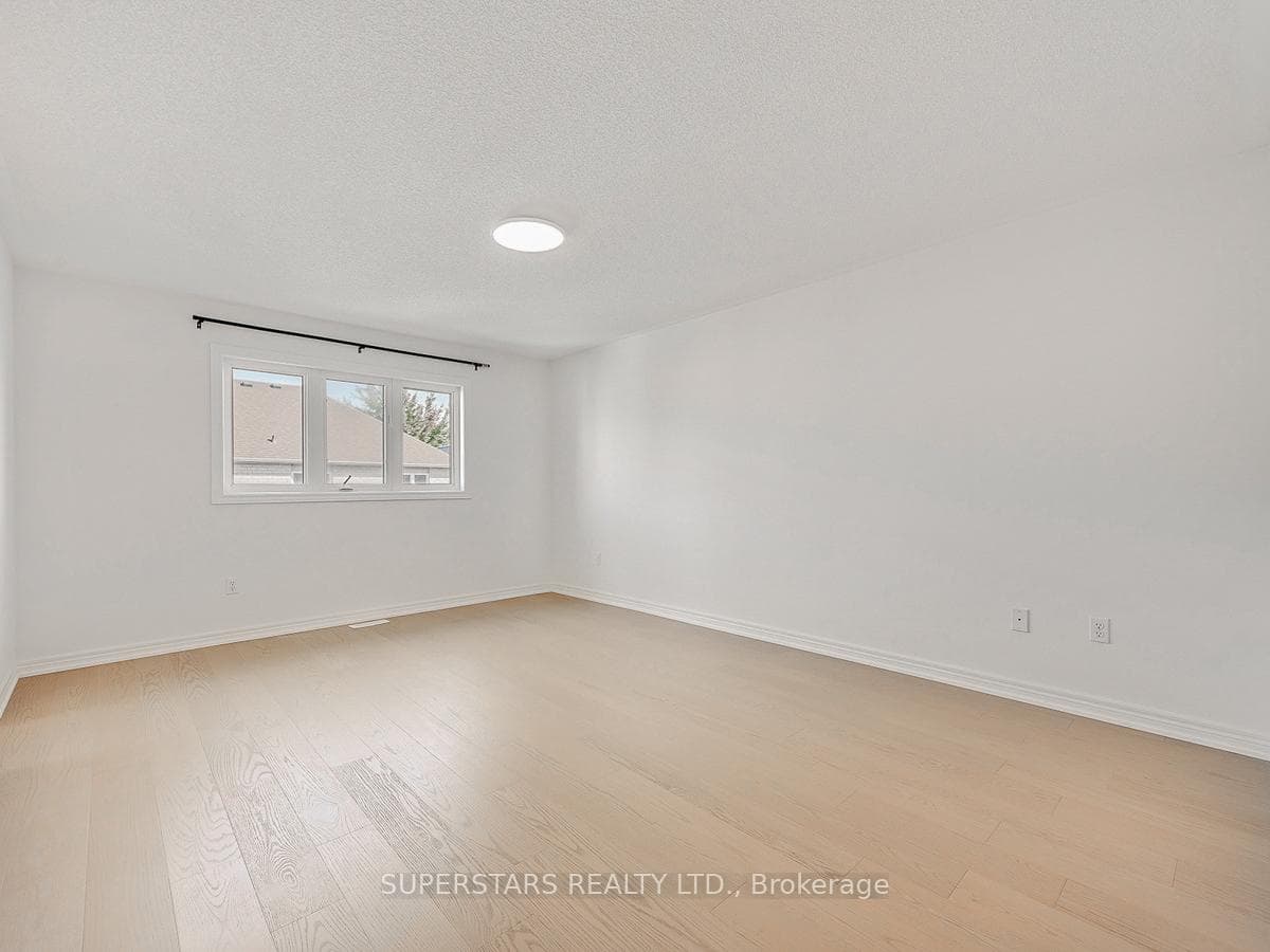 43 Cathmar Drive photo 11