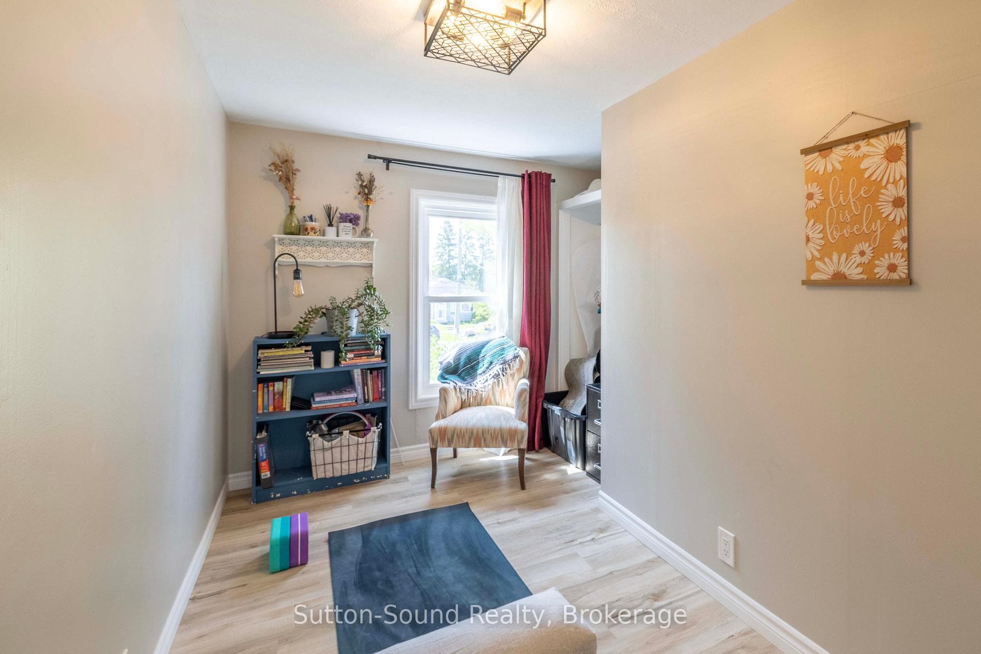 740 6th Street photo 21