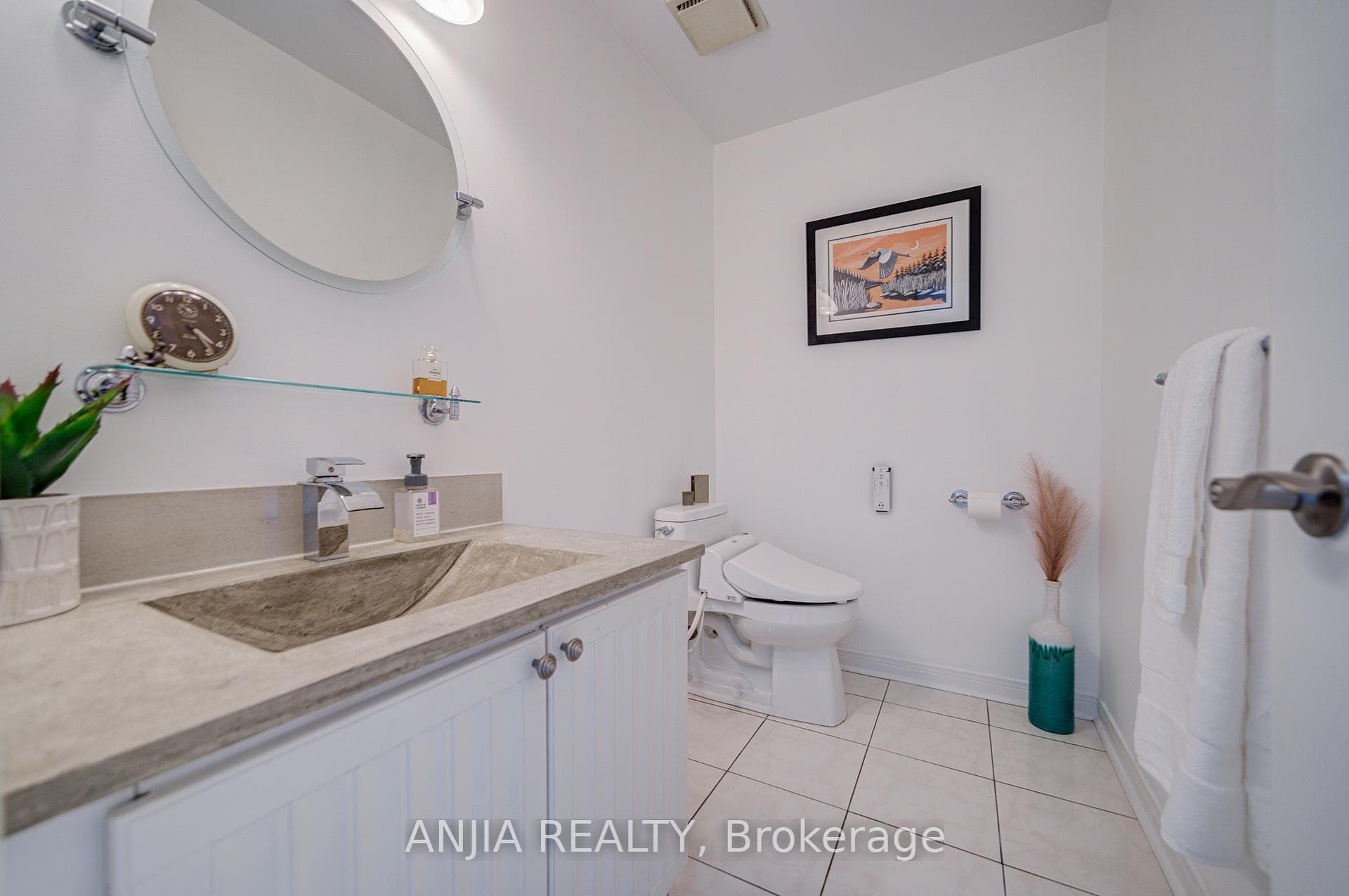 182 Carlton Road photo 14