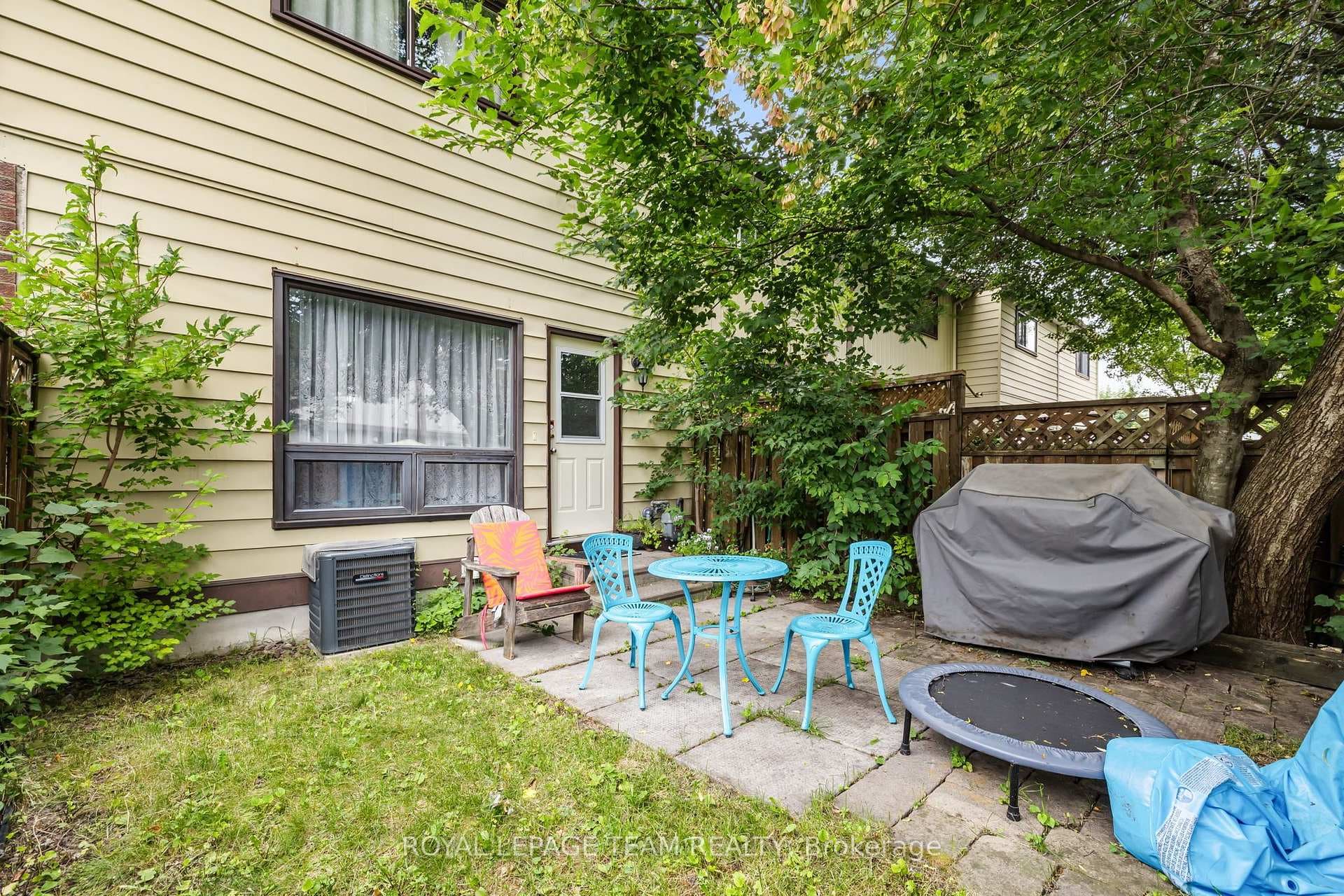 11E FOXHILL Way photo 30