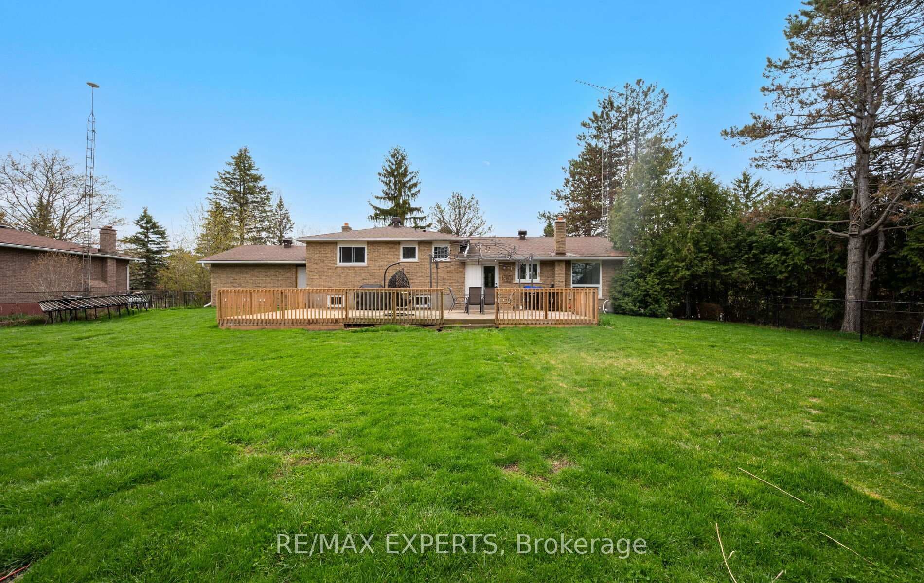 12 Simon Drive photo 48