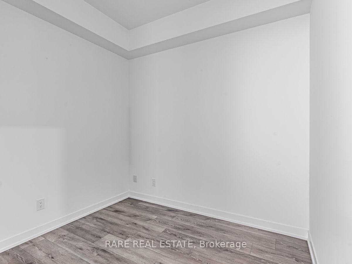 1787 St Clair Avenue Unit 815 photo 14