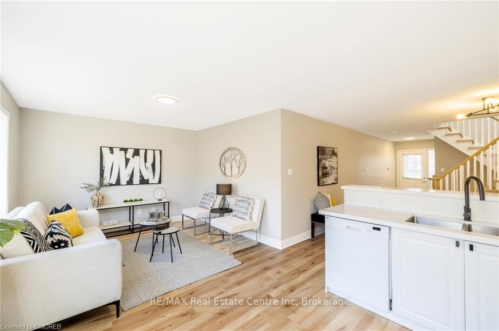 873 GAZLEY Circle photo 13