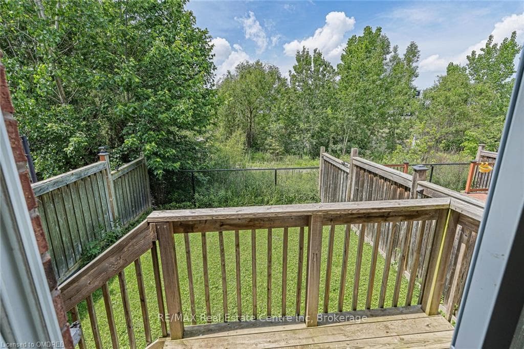 1325 MENEFY Place photo 28