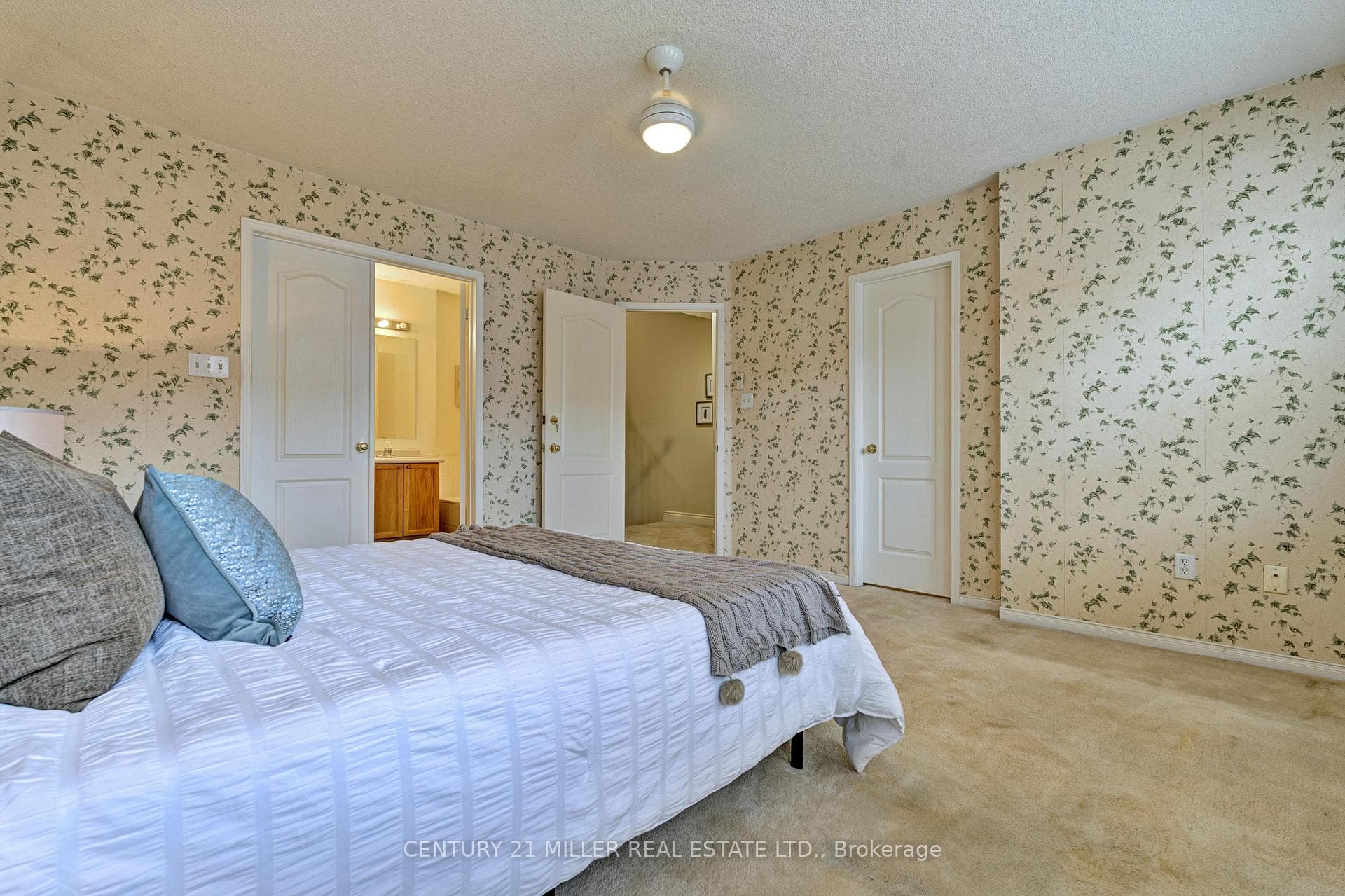 1084 Queen Street Unit 29B photo 17