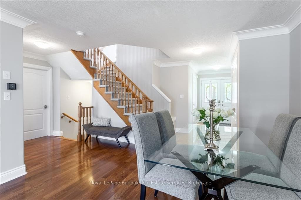 5269 Nova Crescent photo 12
