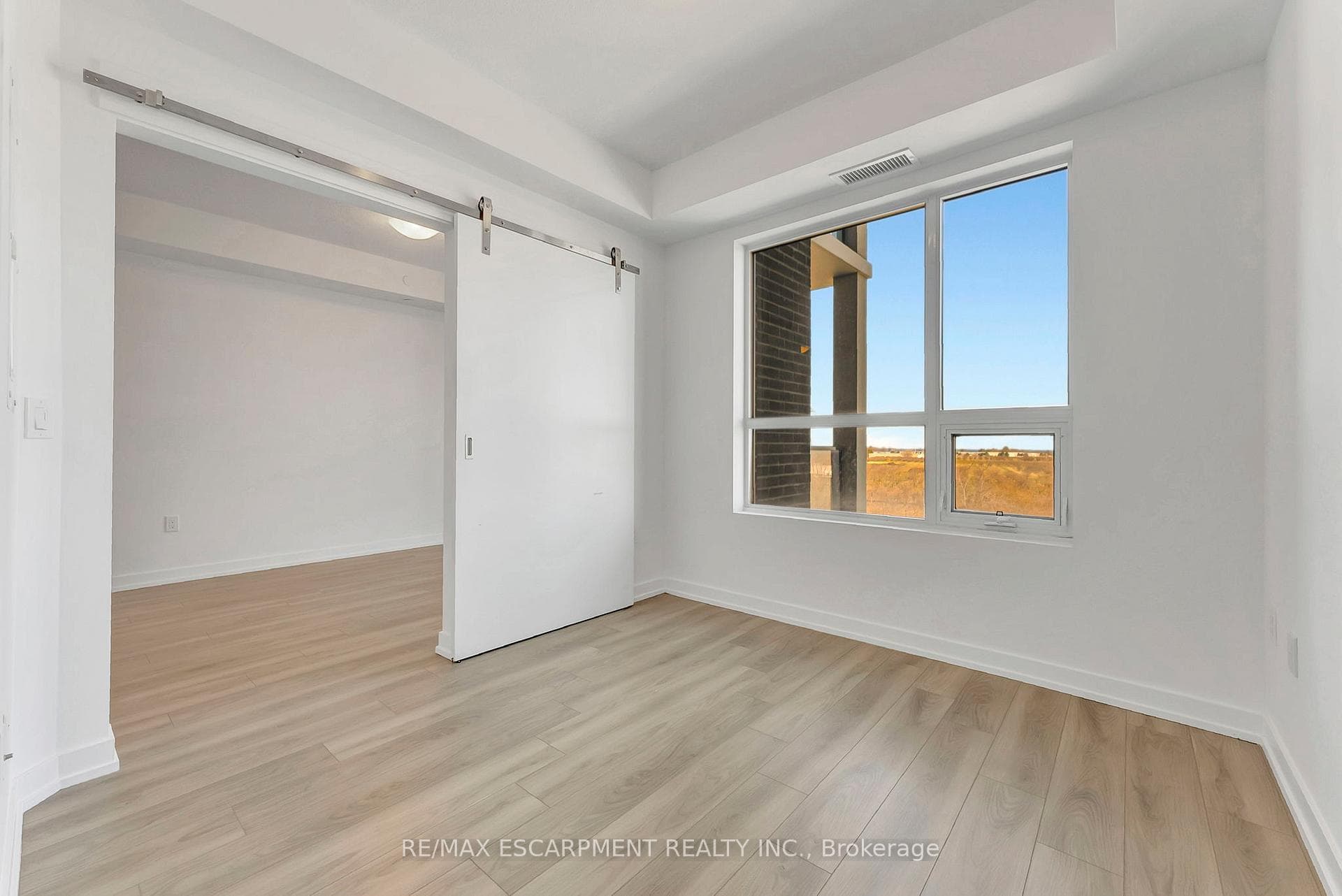 5055 Greenlane Road Unit 310 photo 23