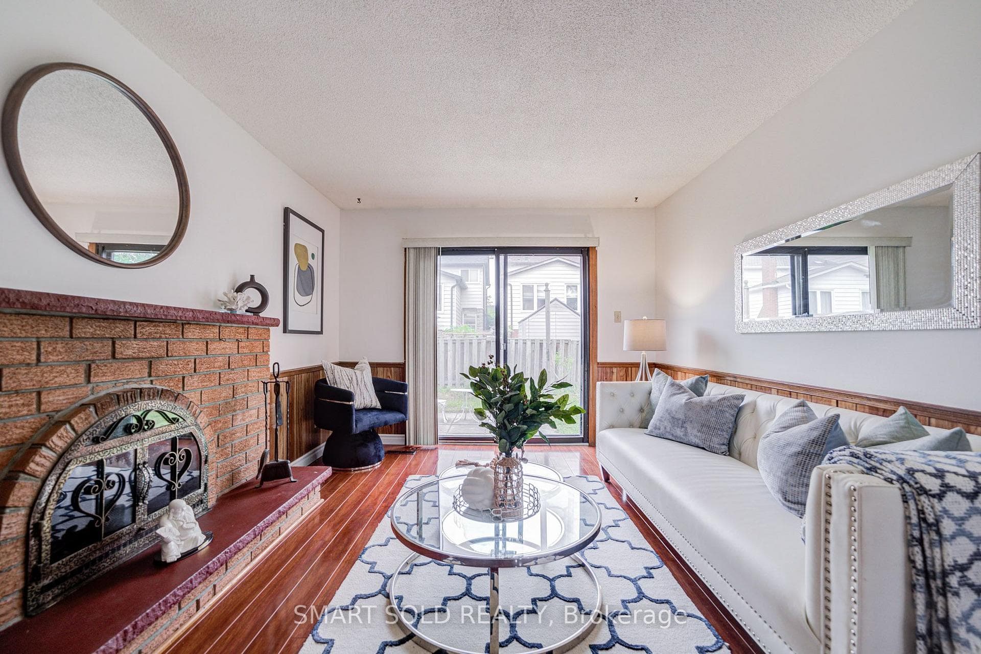 837 Queensbridge Drive photo 7