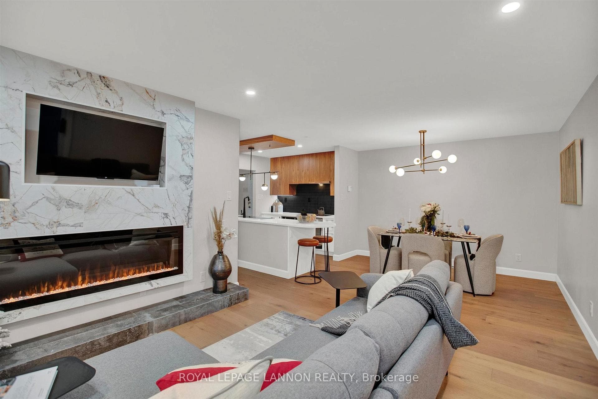 1550 Dease Street Unit 305 photo 18