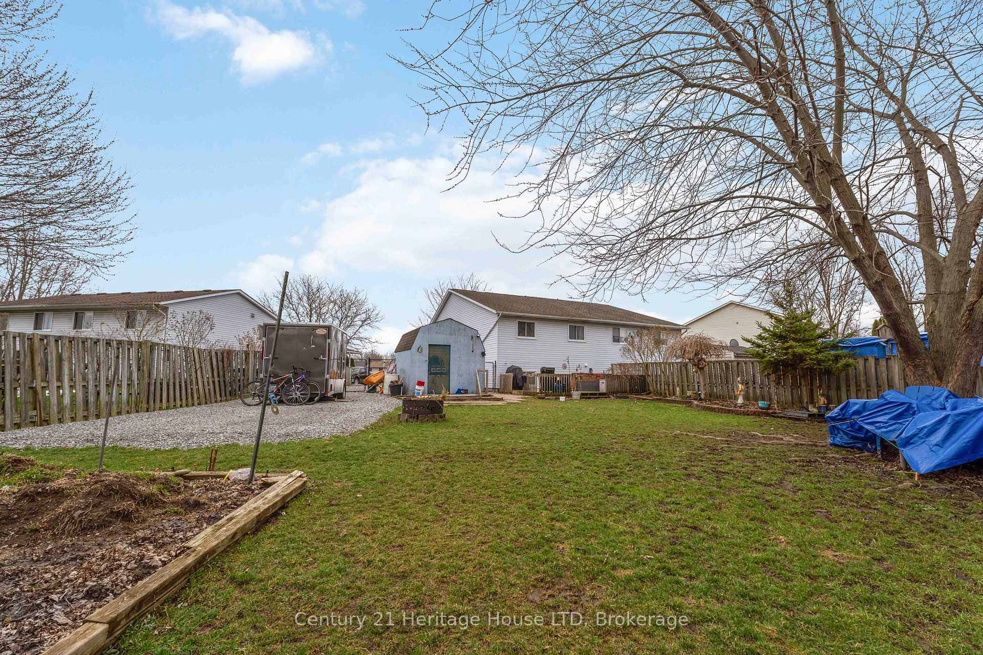 21 Justina Court photo 36