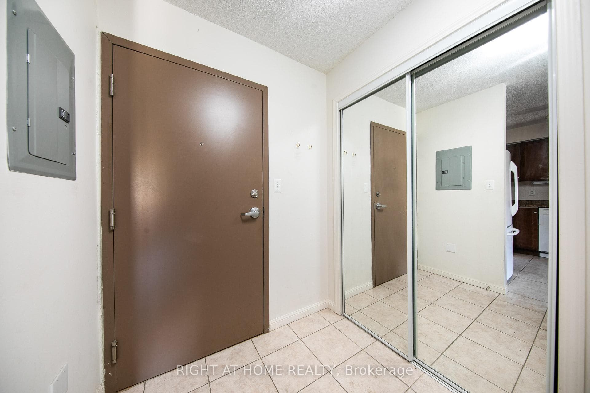 5225 Finch Avenue Unit 222 photo 17