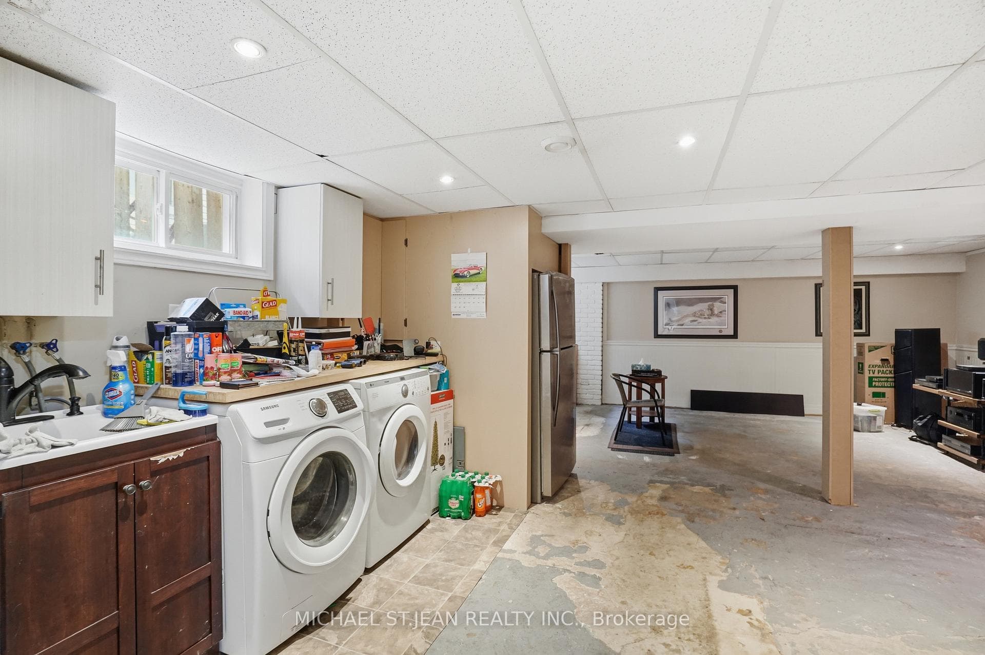 272 Adeline Avenue photo 32