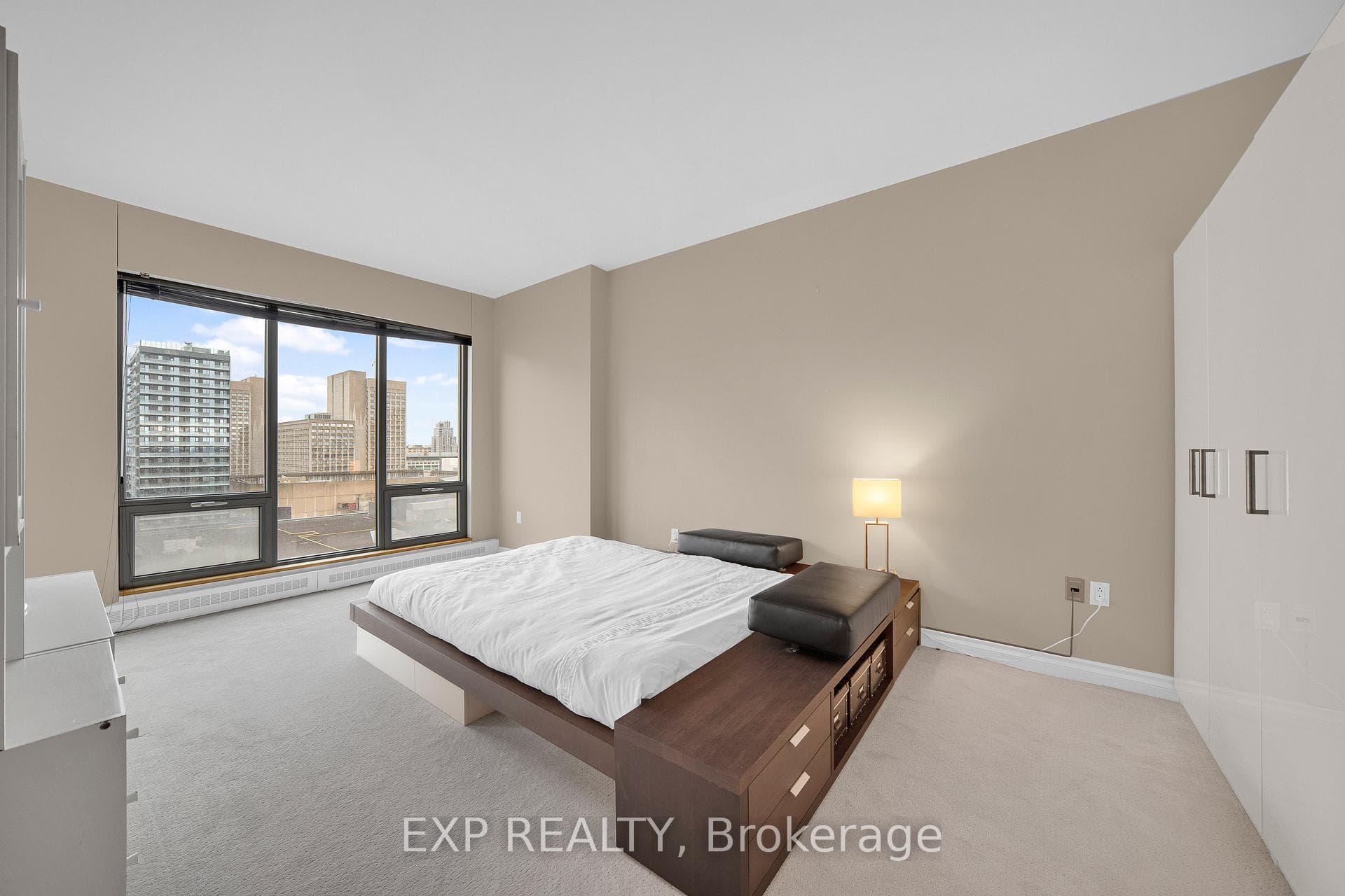 90 George Street Unit 1103 photo 18