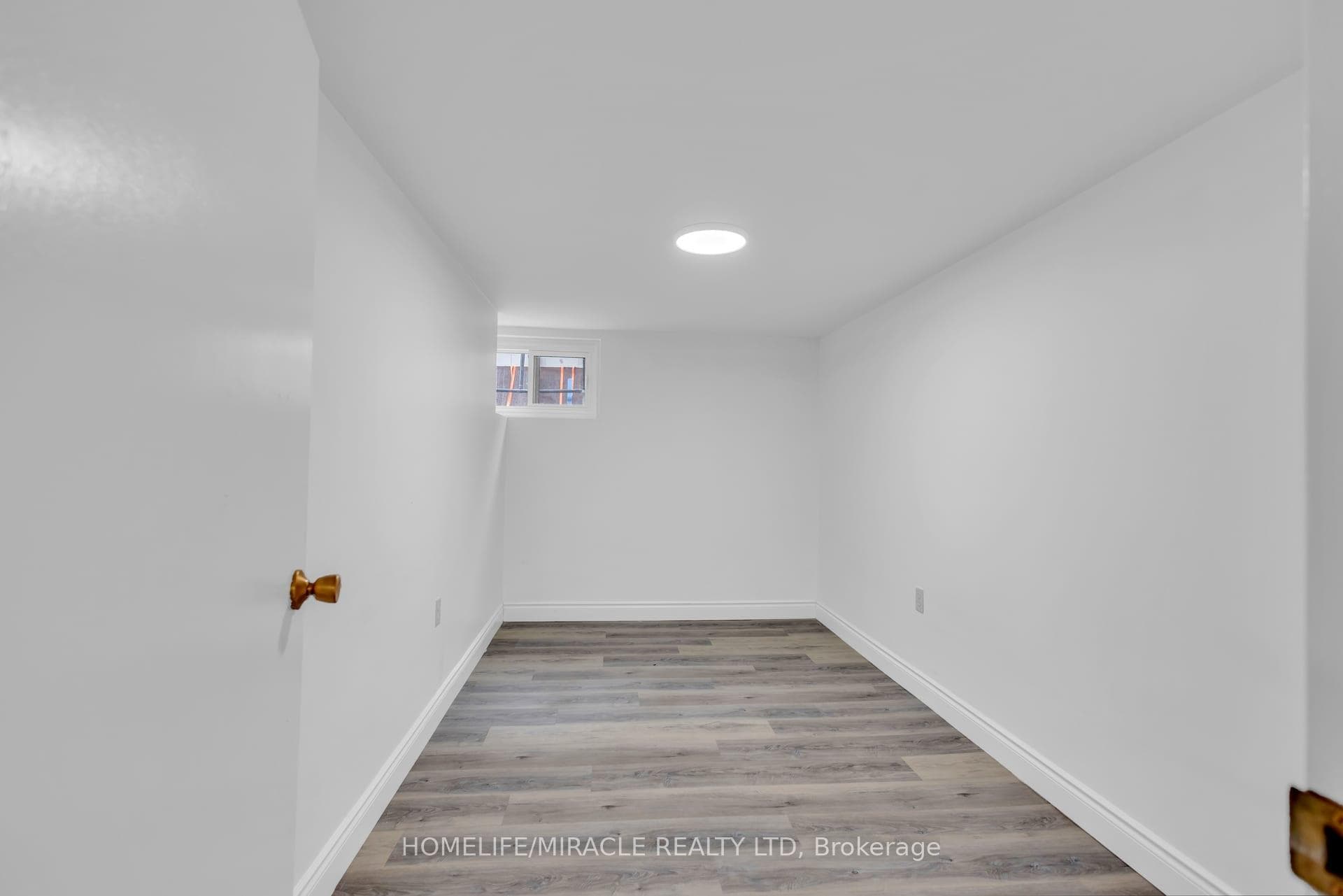 72 Massey Avenue photo 28